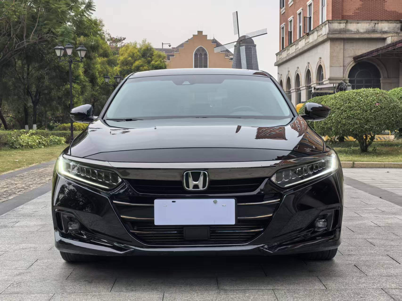 Honda Accord 2023 car image #2
