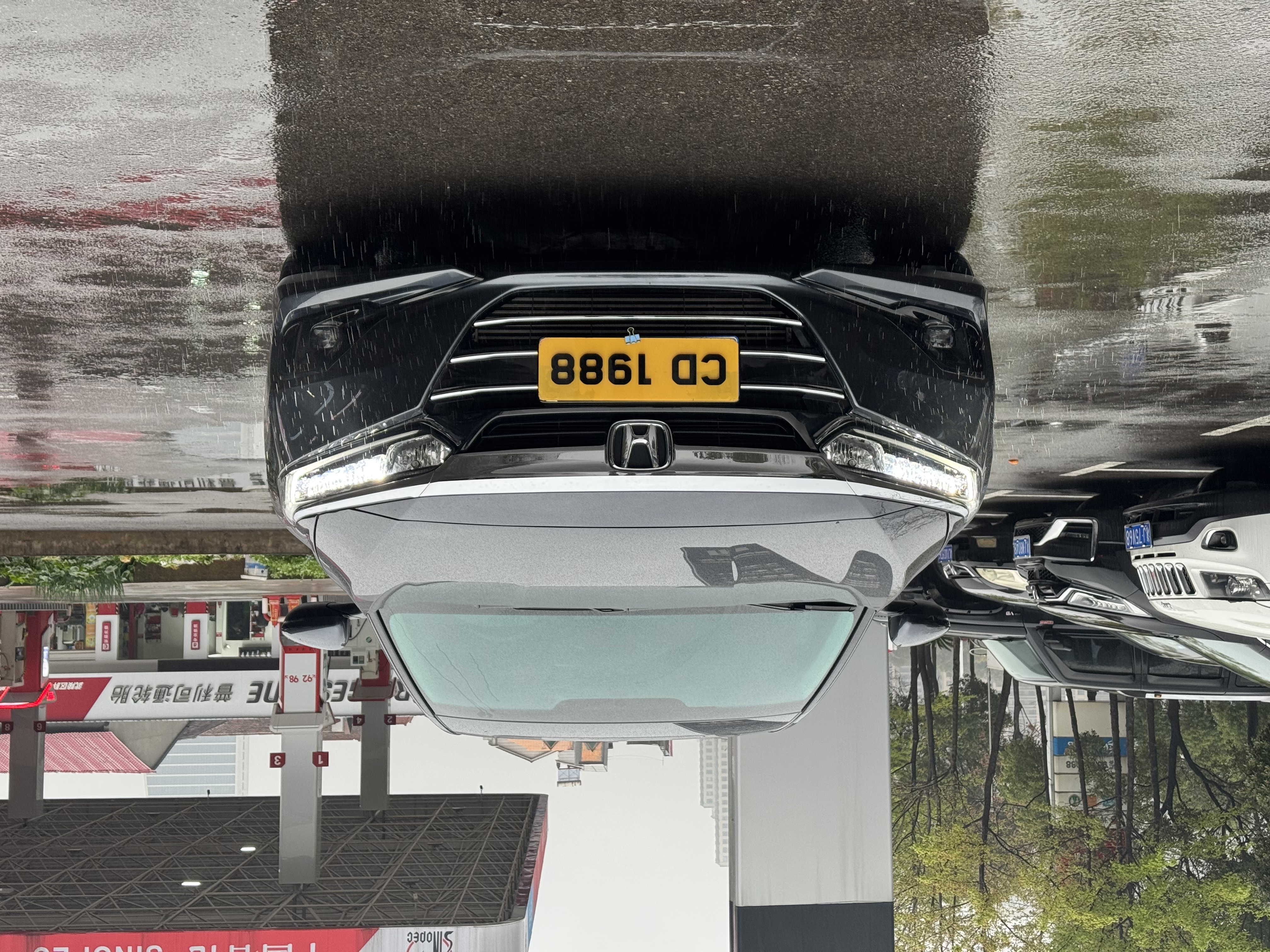 Honda Accord 2023 car image #2