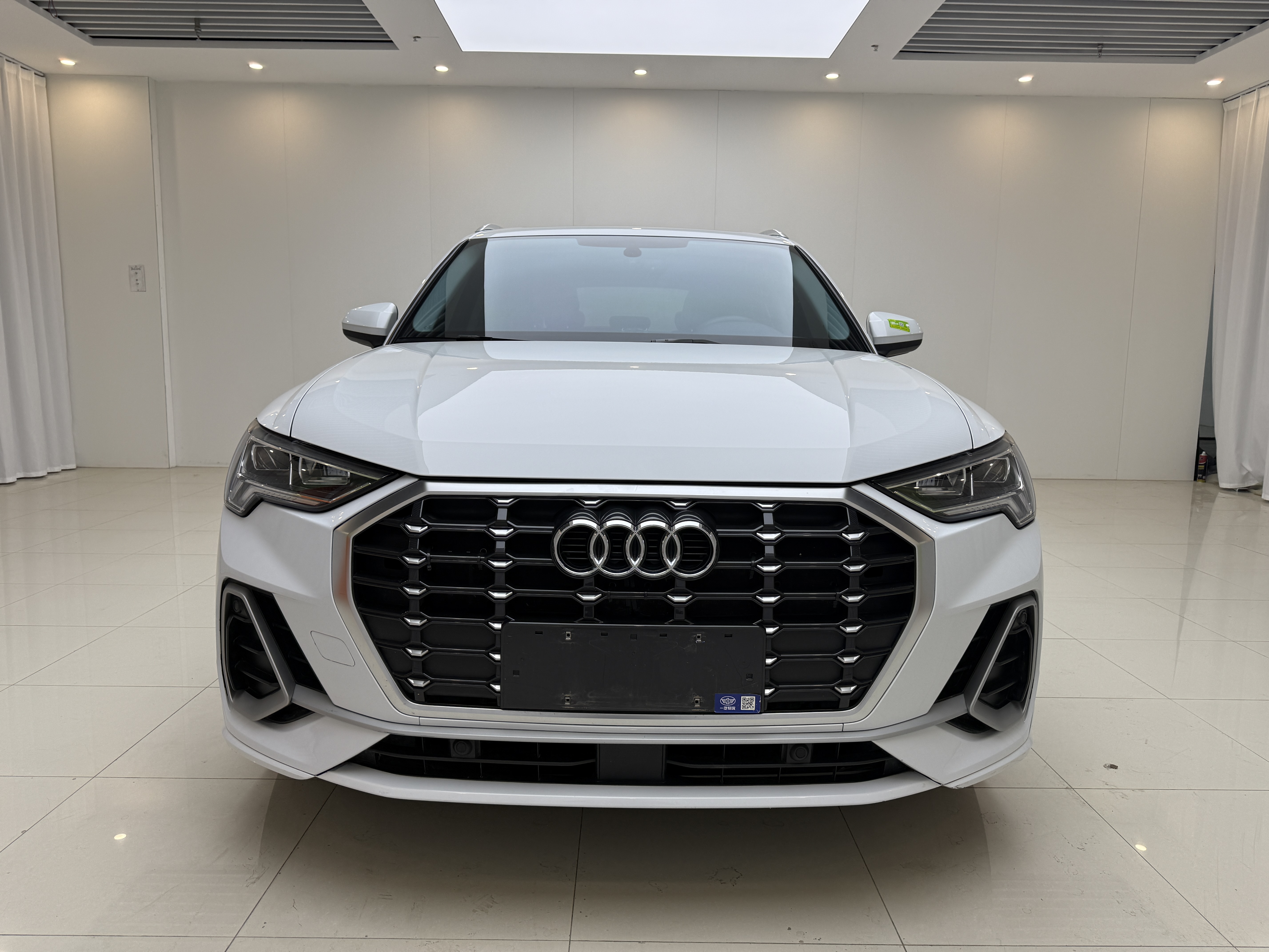 Audi Q3 2023 immagine di auto #2