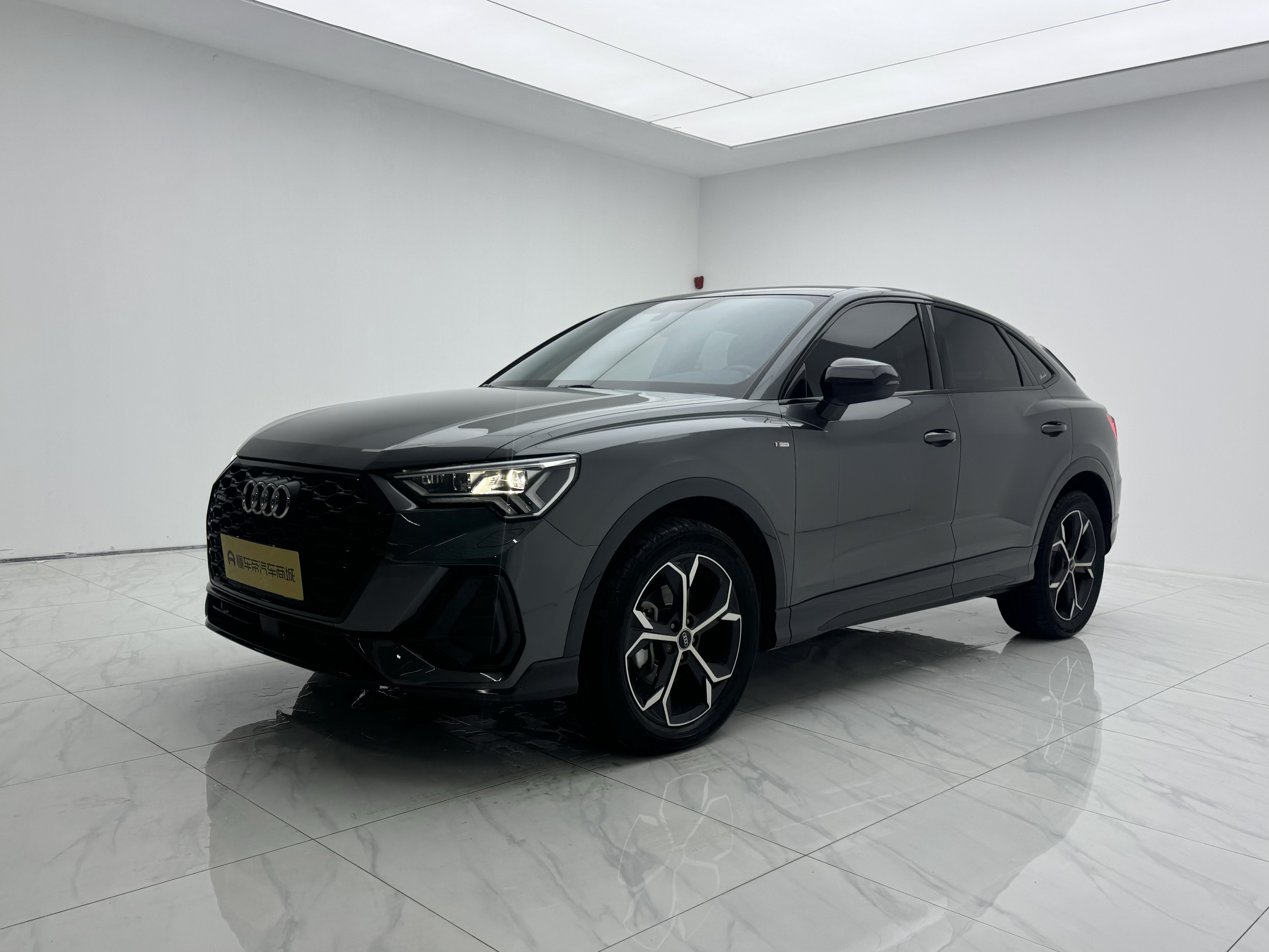 Audi Q3 Sportback 2022 #2 Audi Q3 Sportback 2022 car image #2