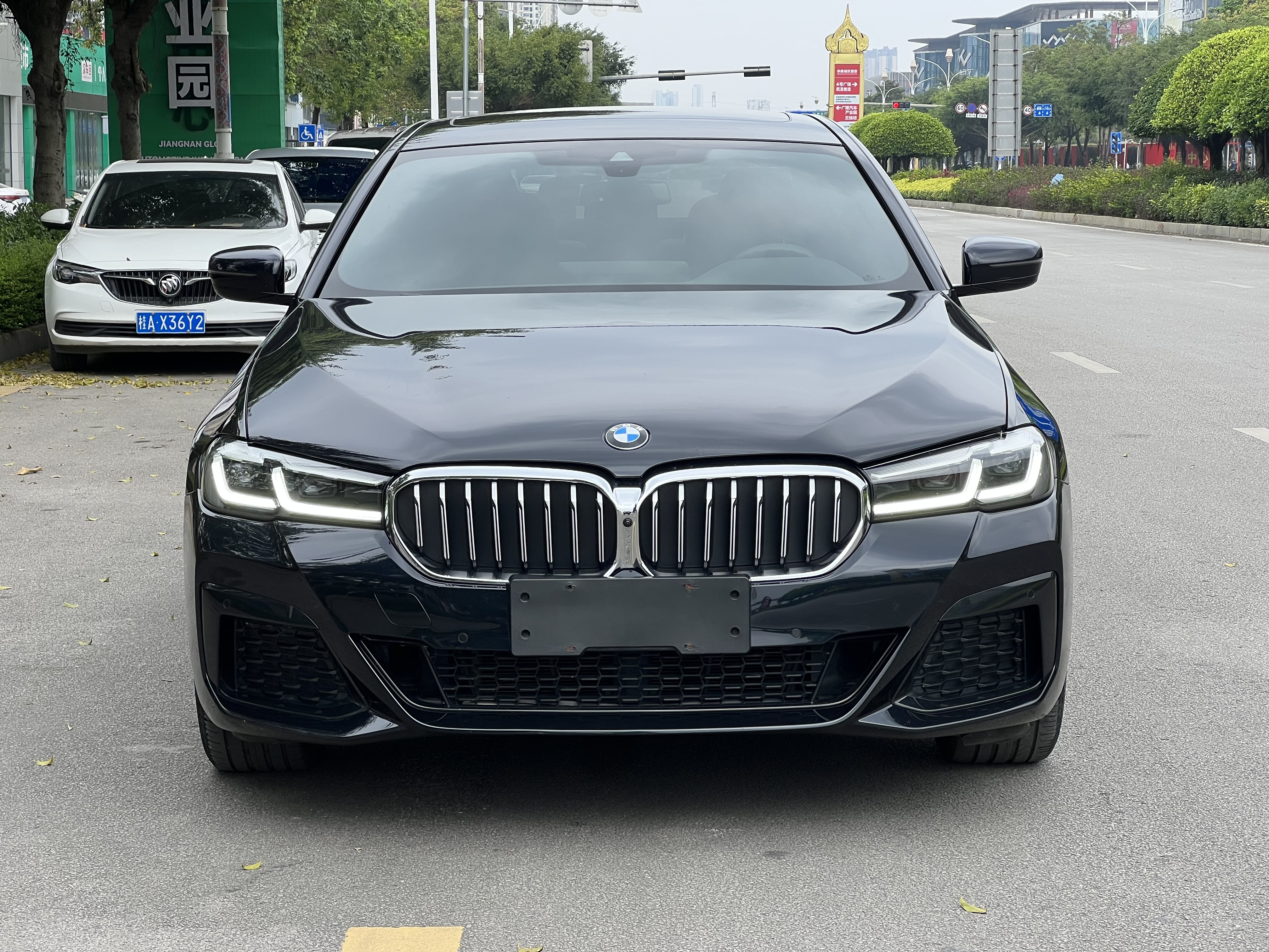 BMW 5 Series 2023 car image #2