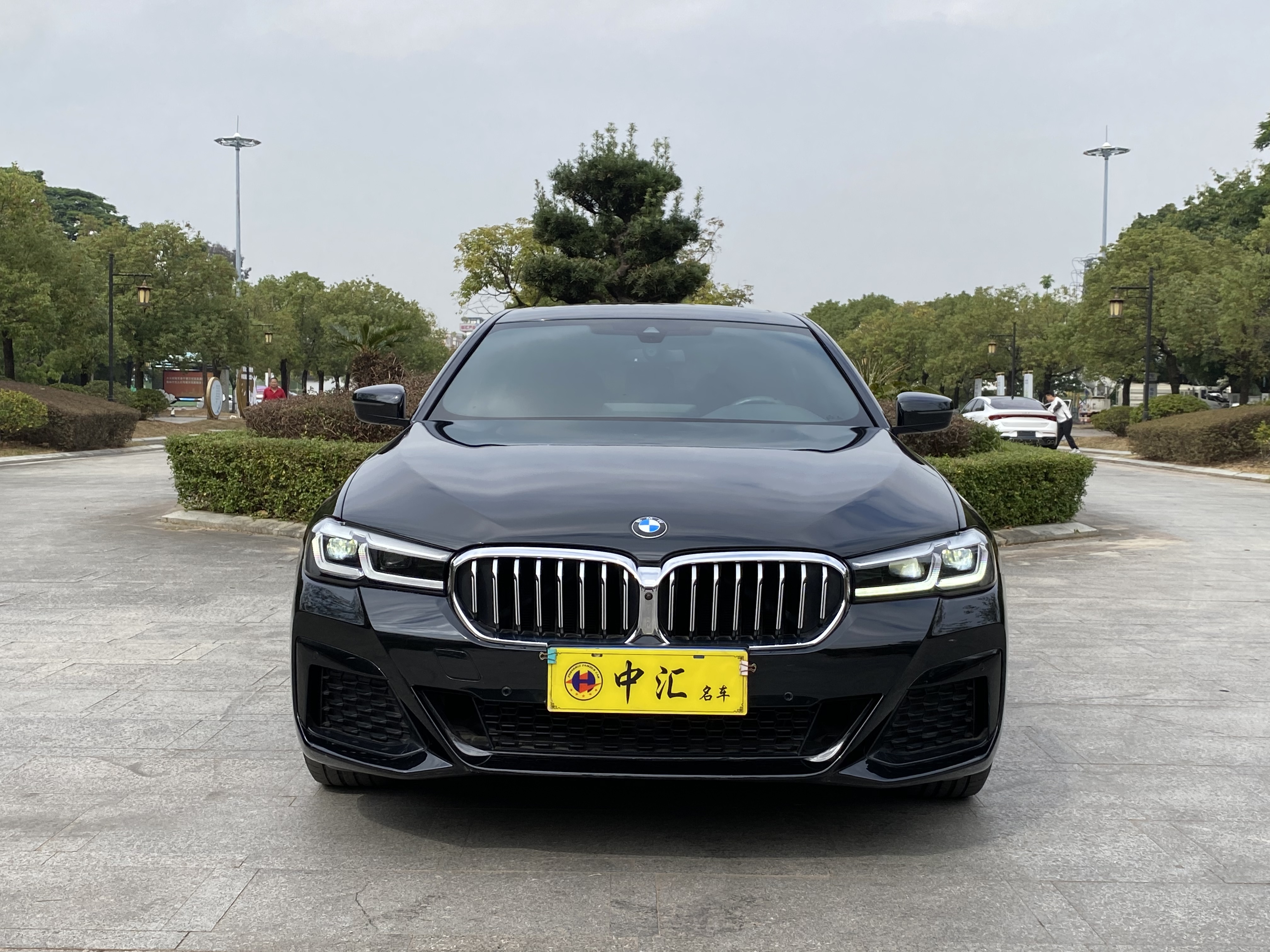 BMW 5 Series 2022 car image #2