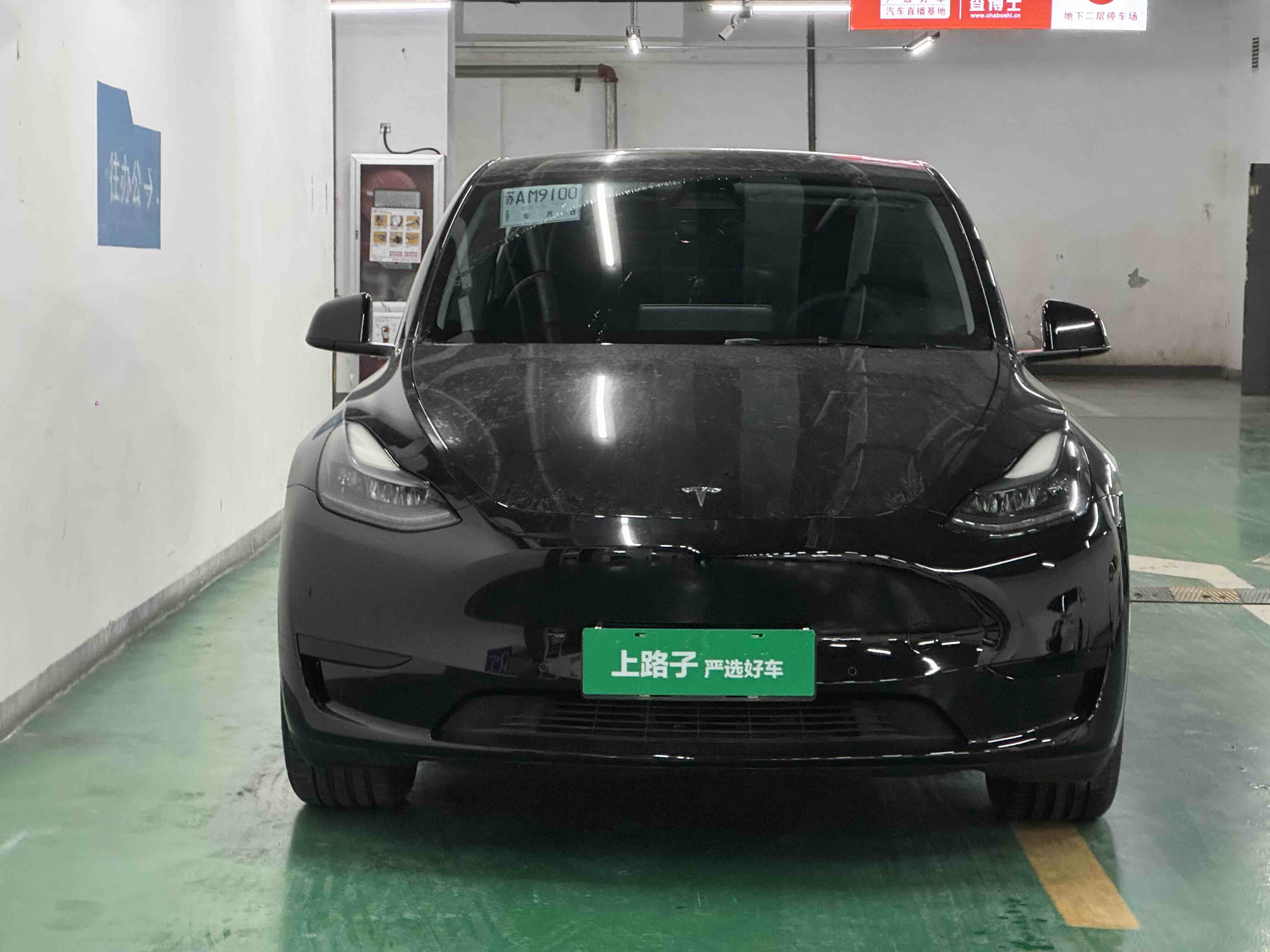 Tesla Model Y 2022 car image #2