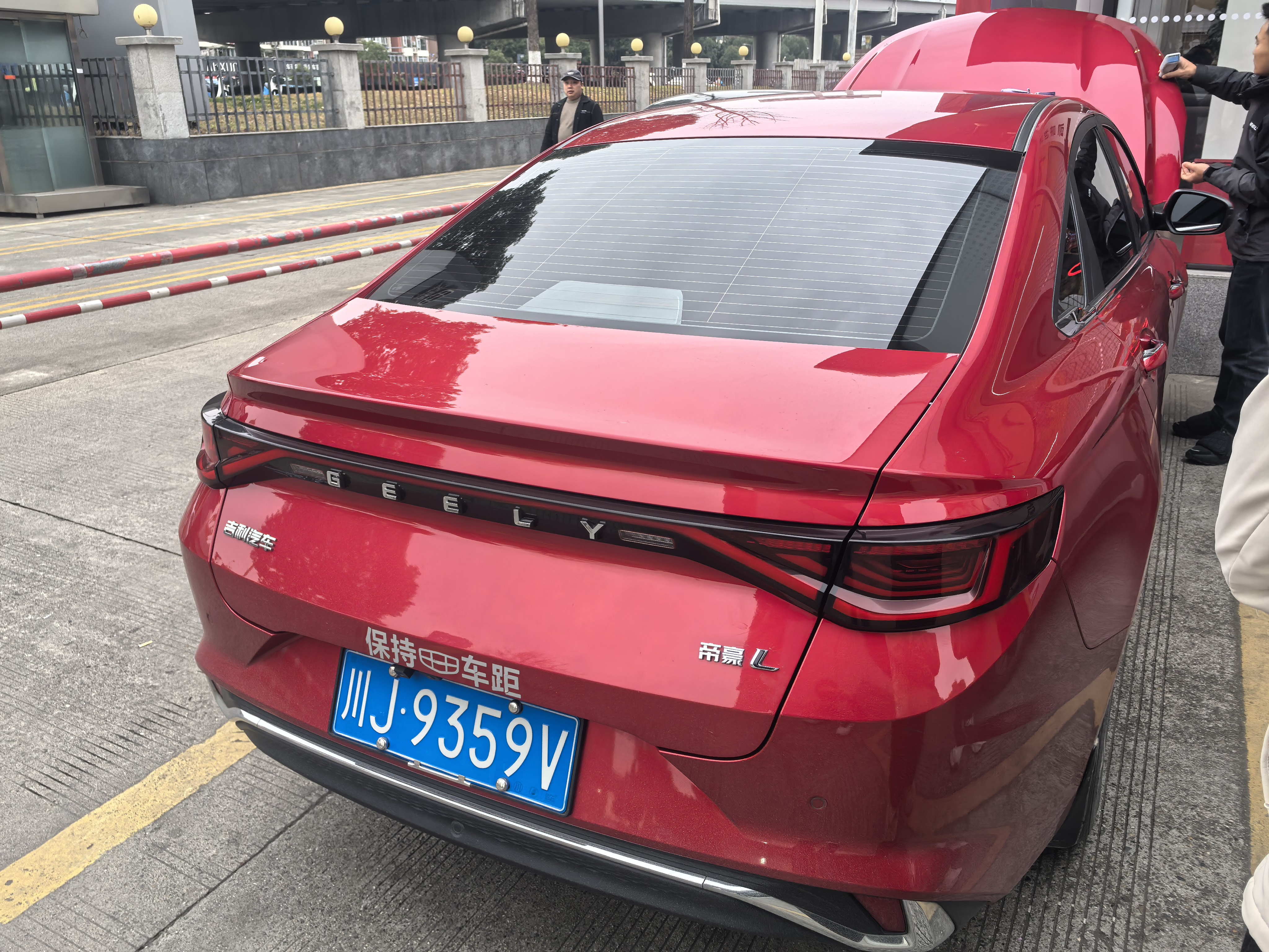 GEELY 2022 #2 GEELY 2022 car image #2