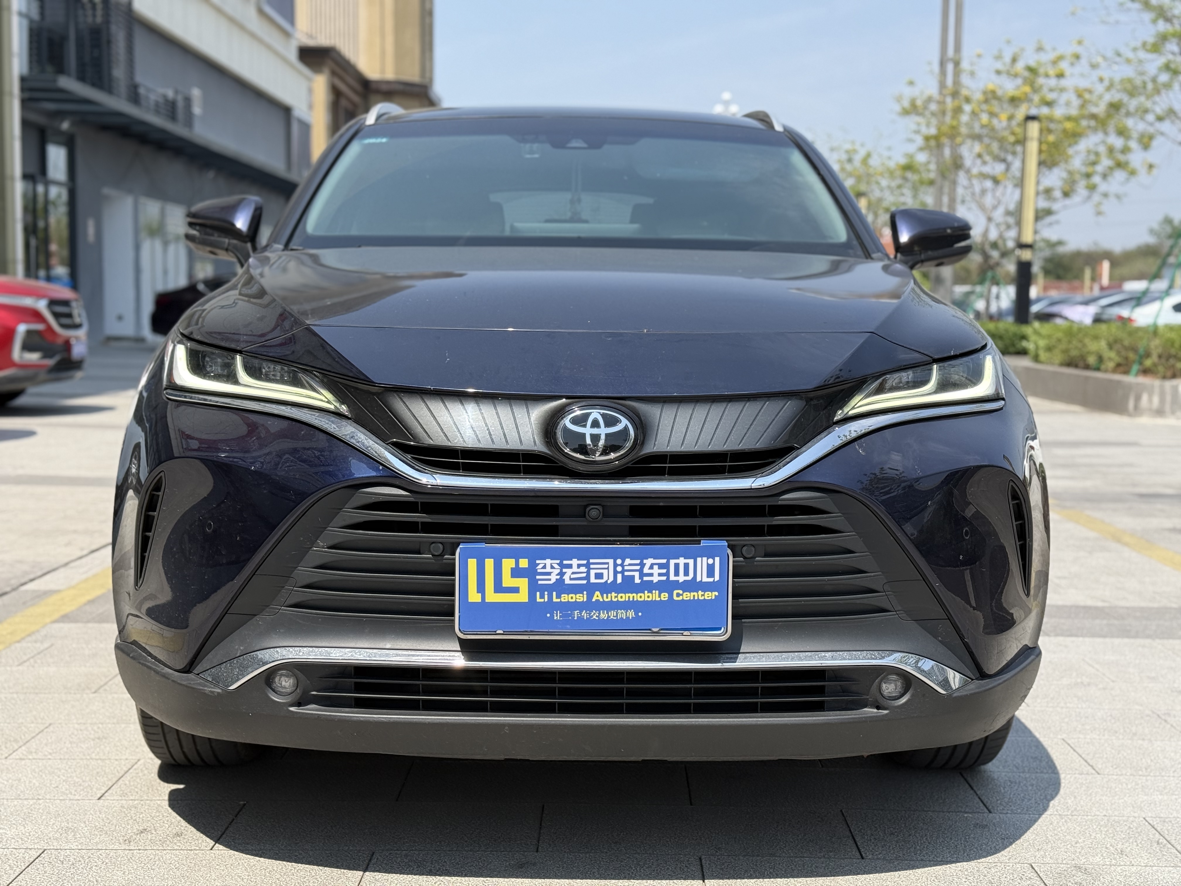 Toyota Harrier 2022 car image #2