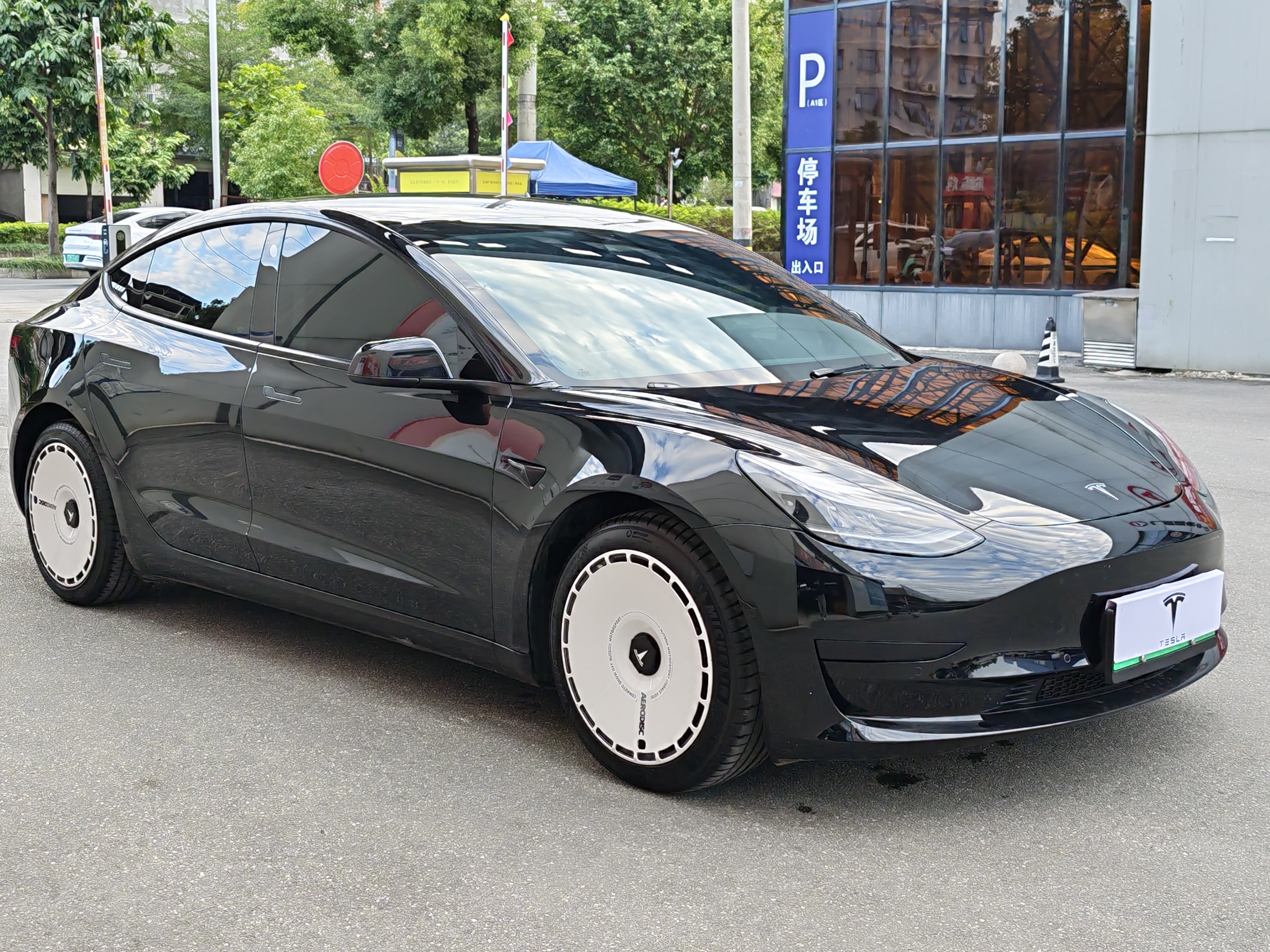 Tesla Model 3 2022 #2 Tesla Model 3 2022 car image #2