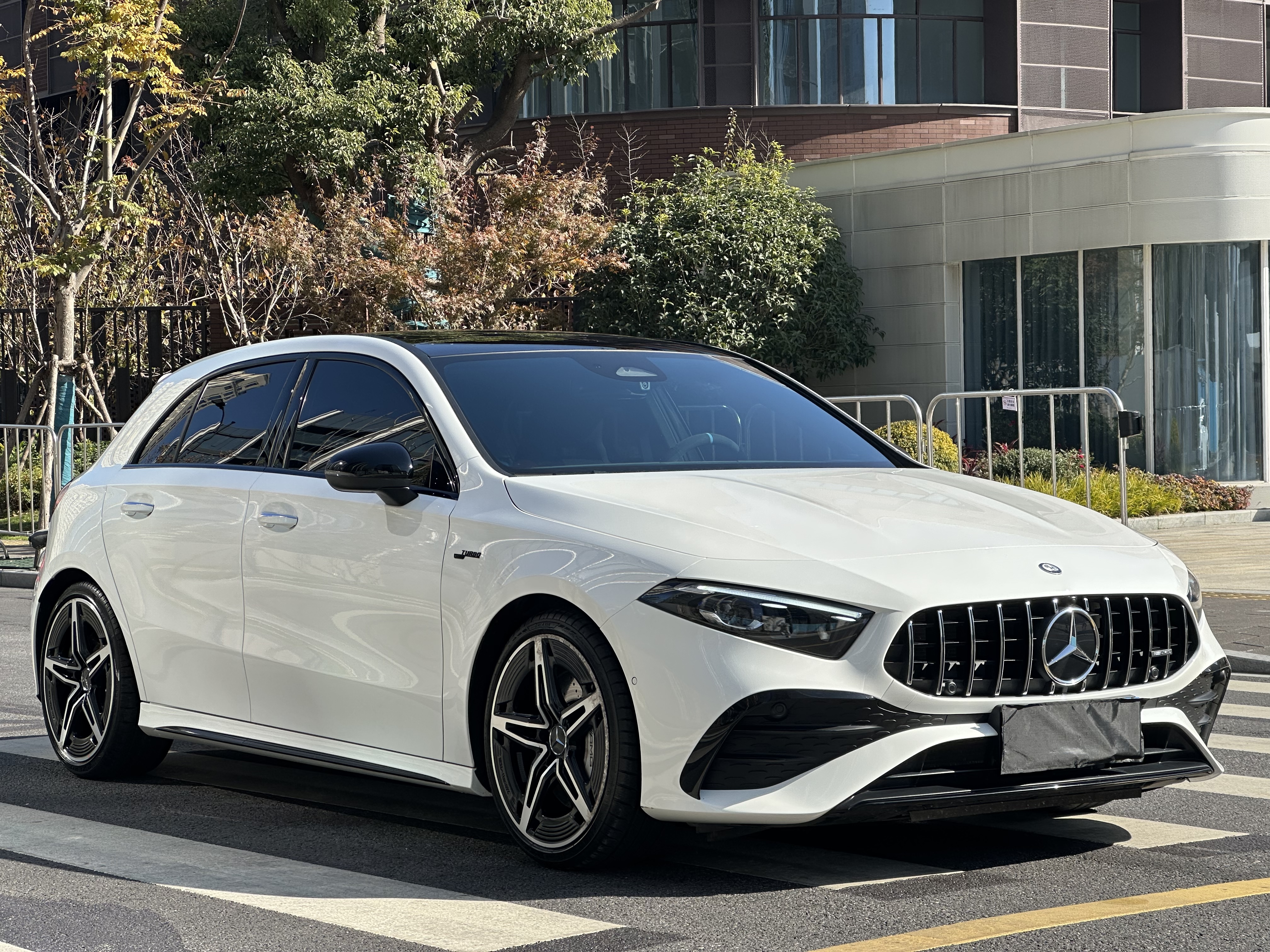 Mercedes-Benz A AMG (Imported) 2024 immagine di auto #2