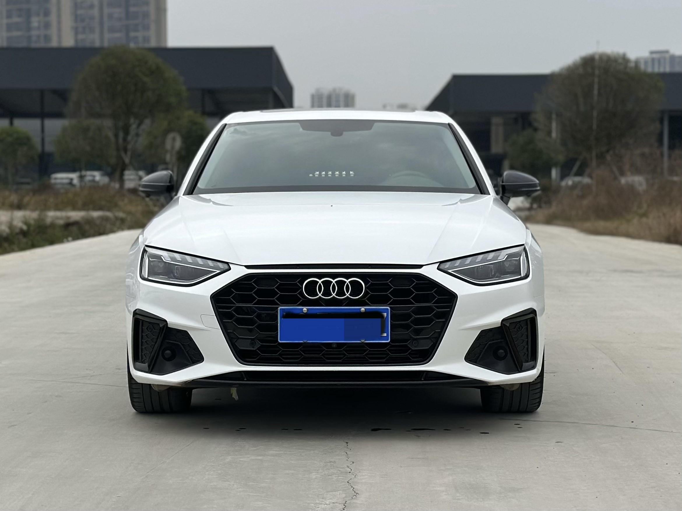 Audi A4L 2023 immagine di auto #2