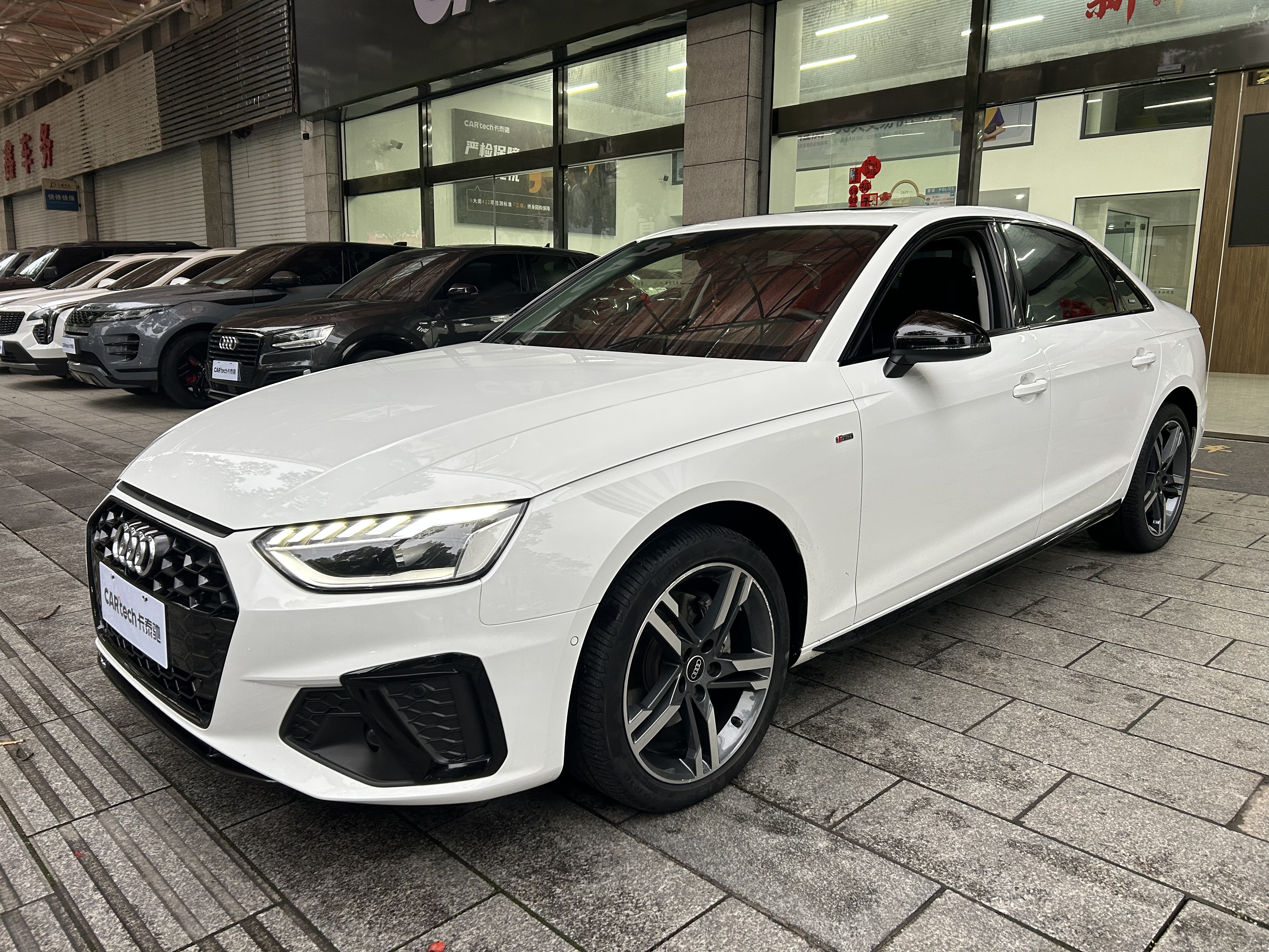 Audi A4L 2022 car image #2