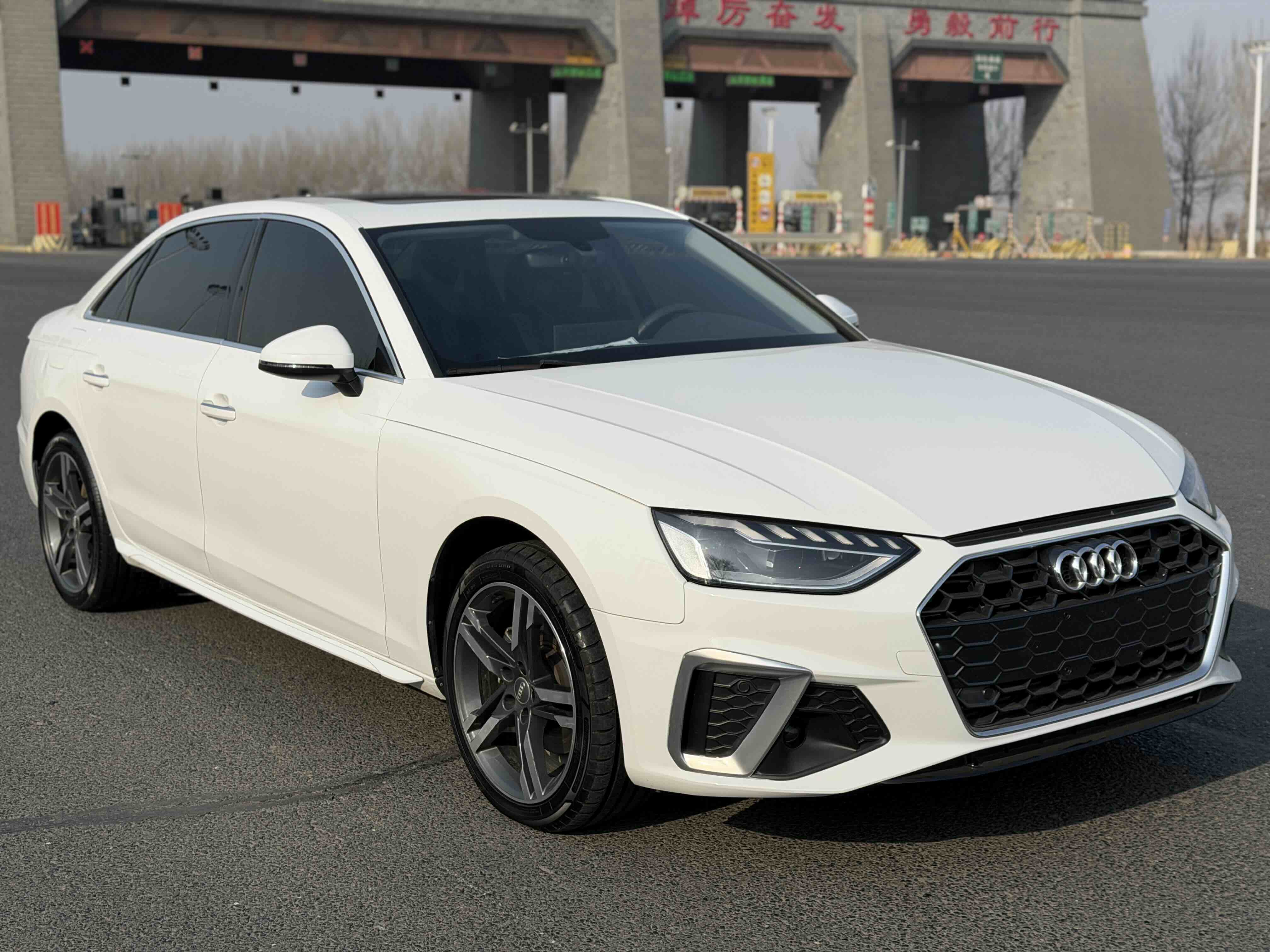 Audi A4L 2022 #2 Audi A4L 2022 car image #2