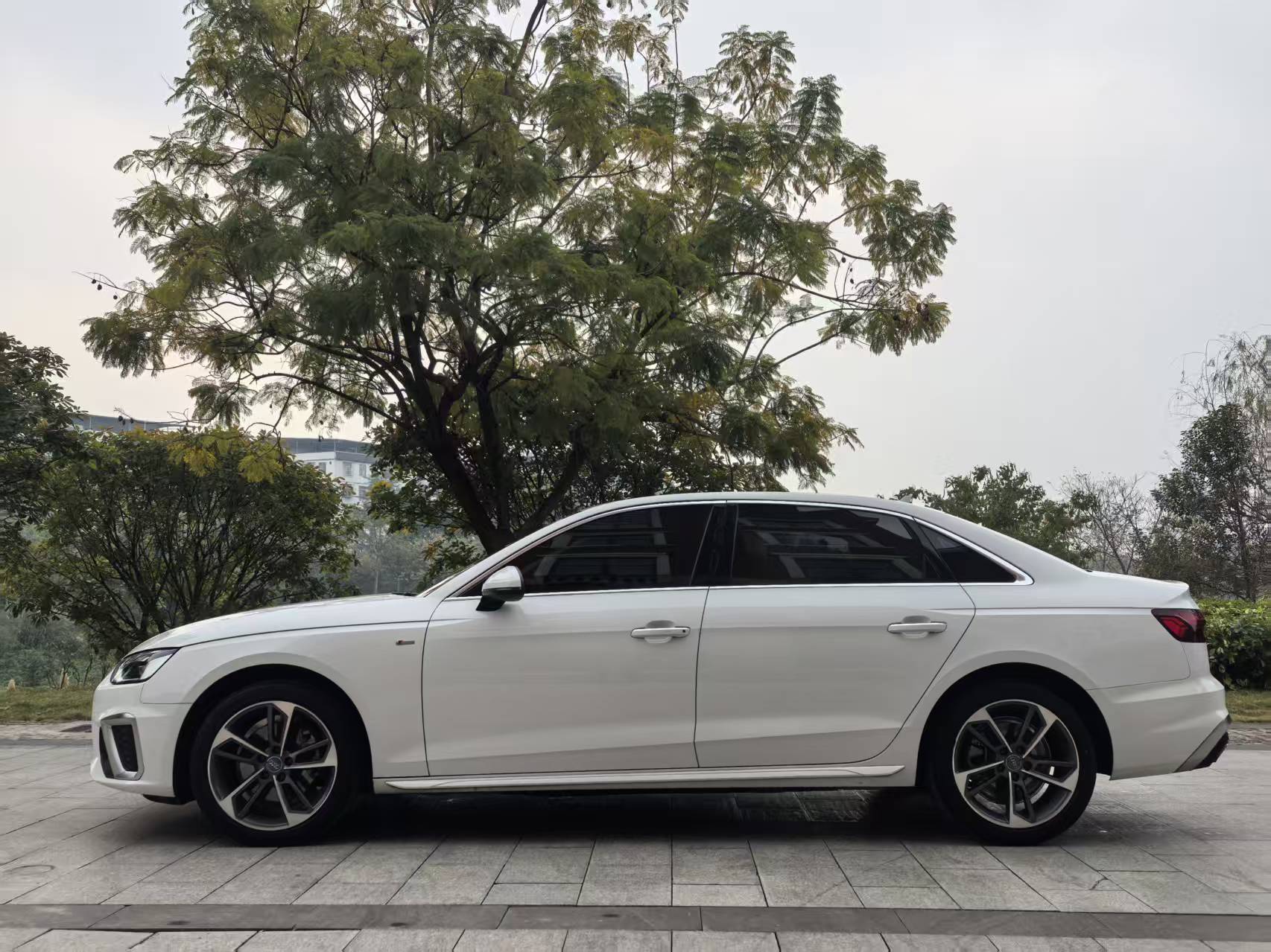 Audi A4L 2022 #2 Audi A4L 2022 car image #2