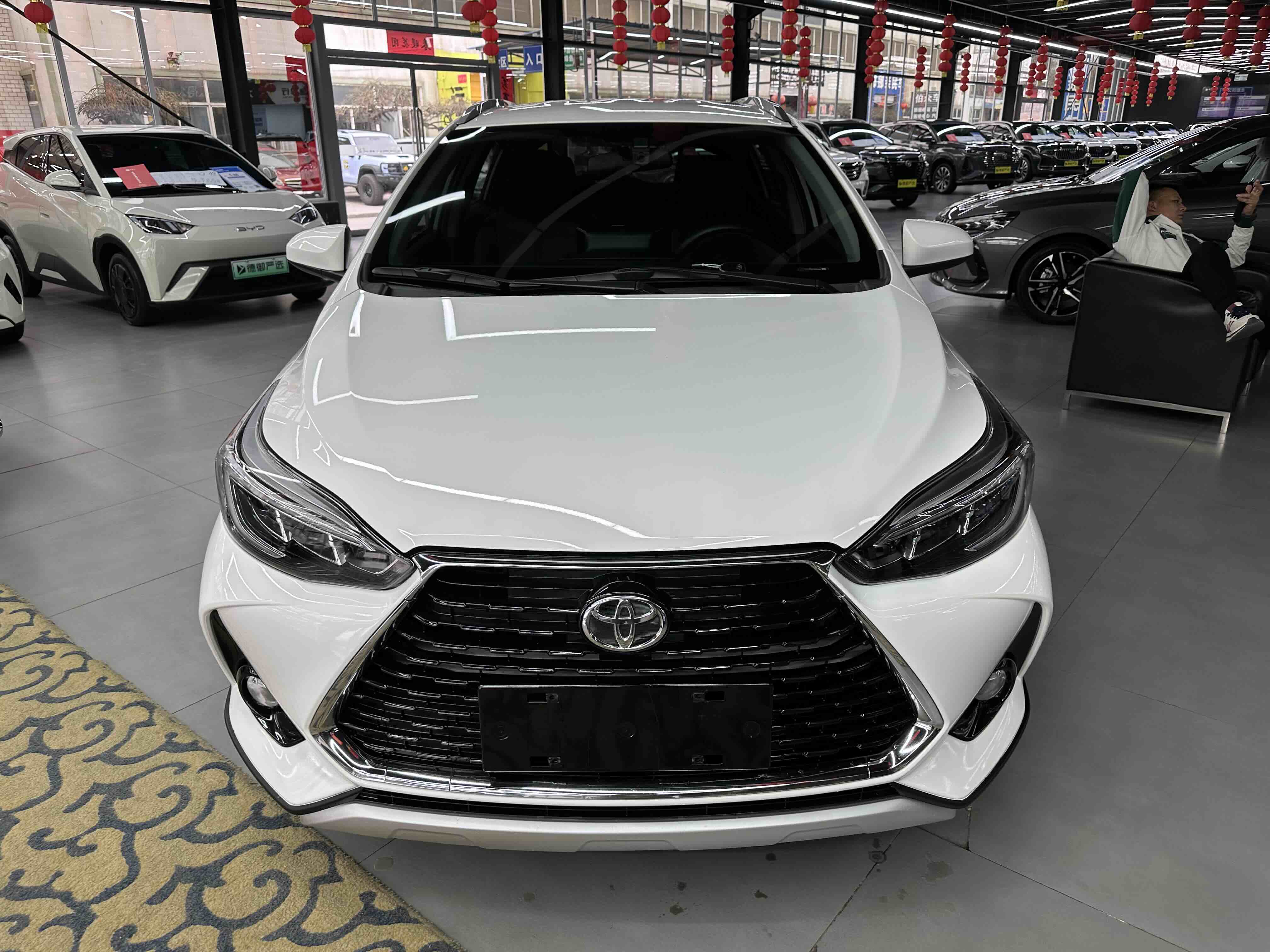Yaris L Zhixuan 2022 car image #2