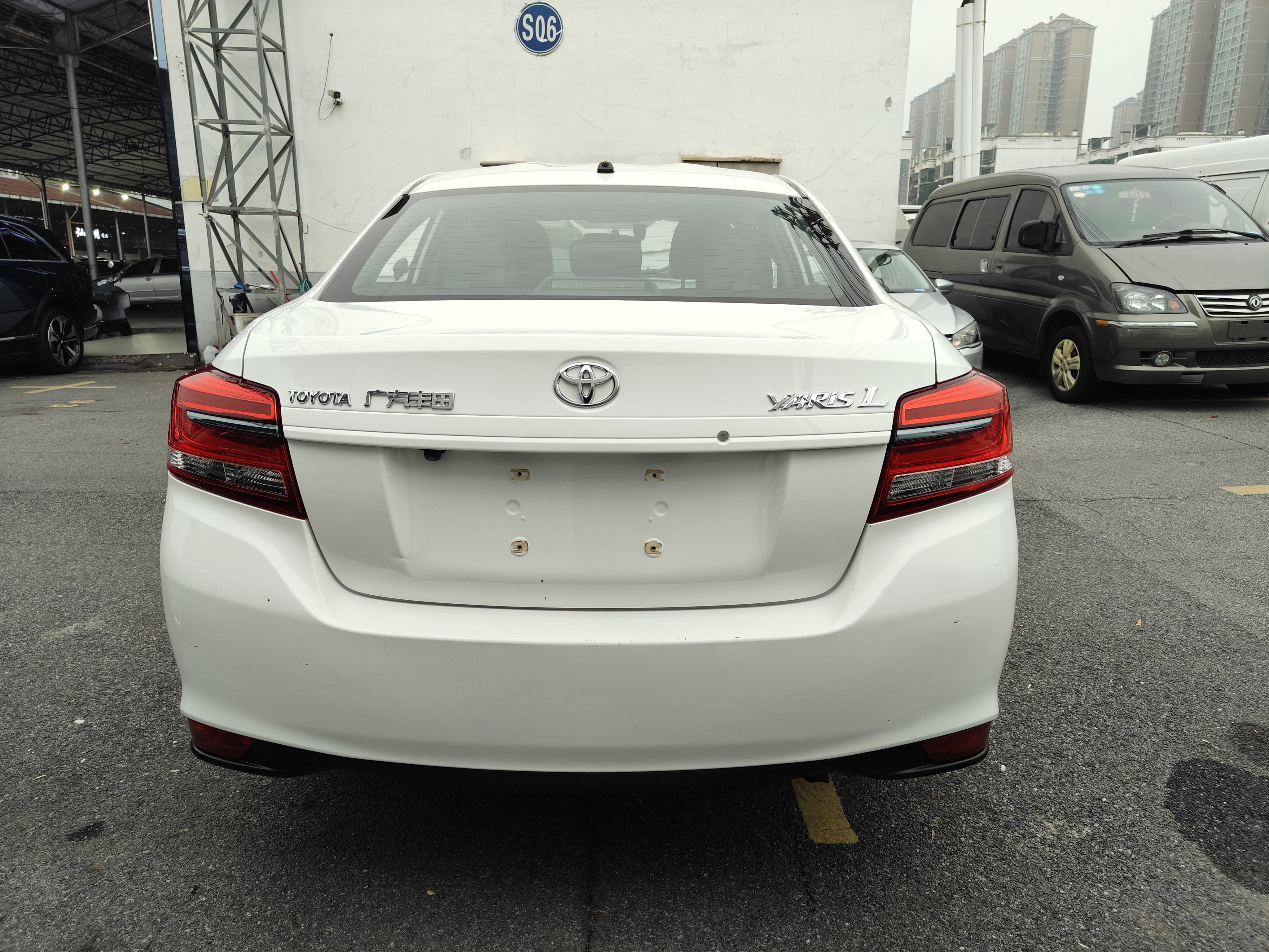 Toyota Yaris L Zhixiang 2022 صورة سيارة #2