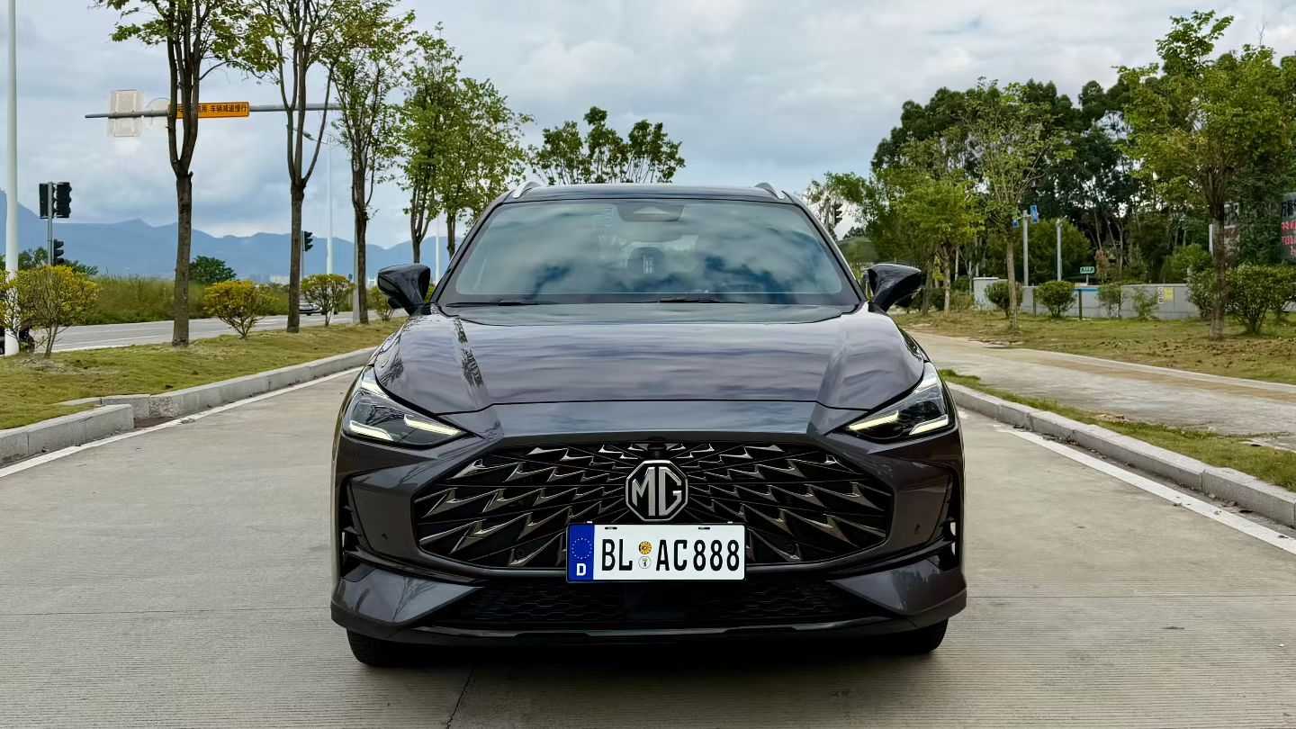 MG ONE 2023 immagine di auto #2