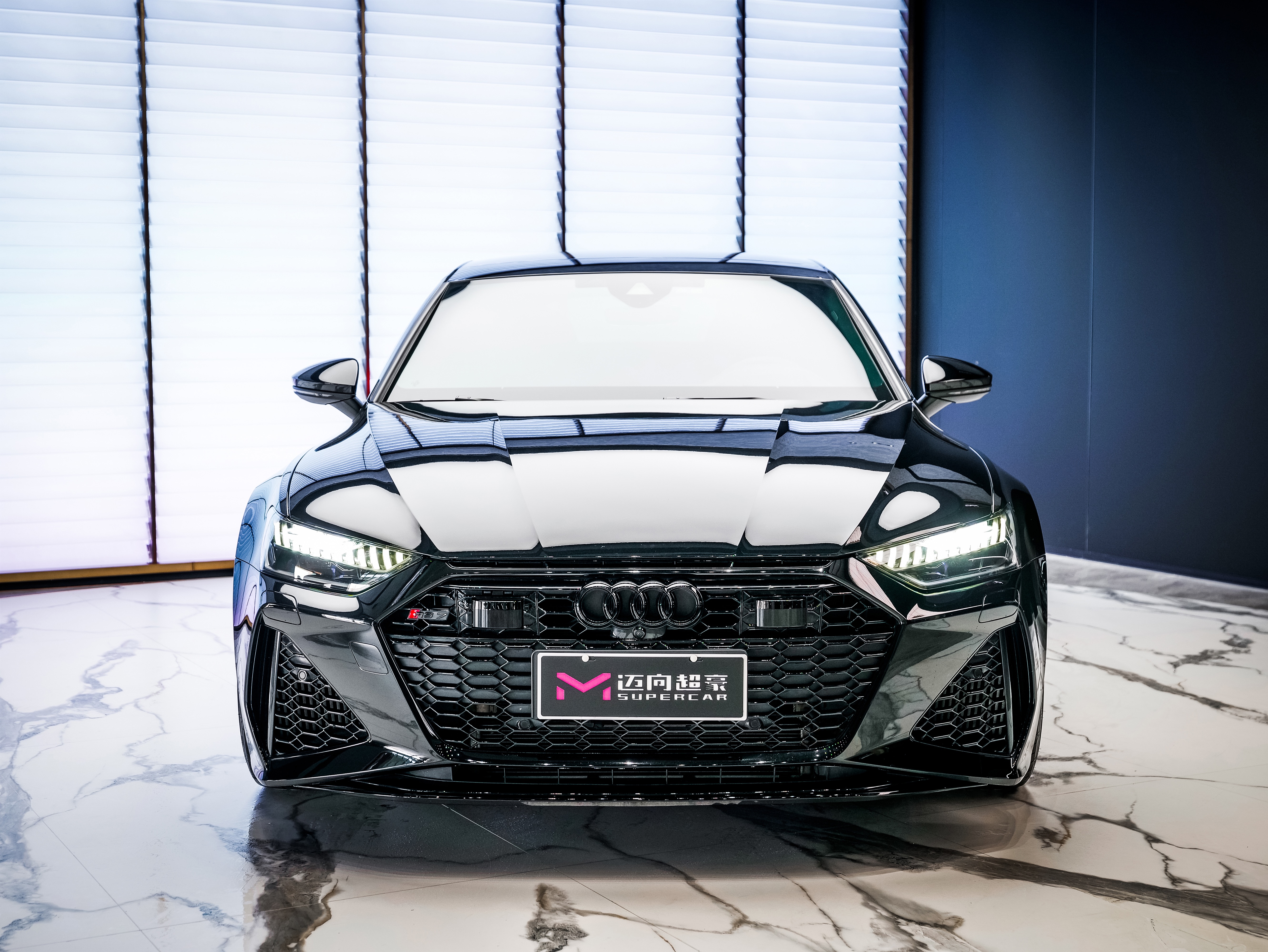 Audi RS 7 2023 car image #2