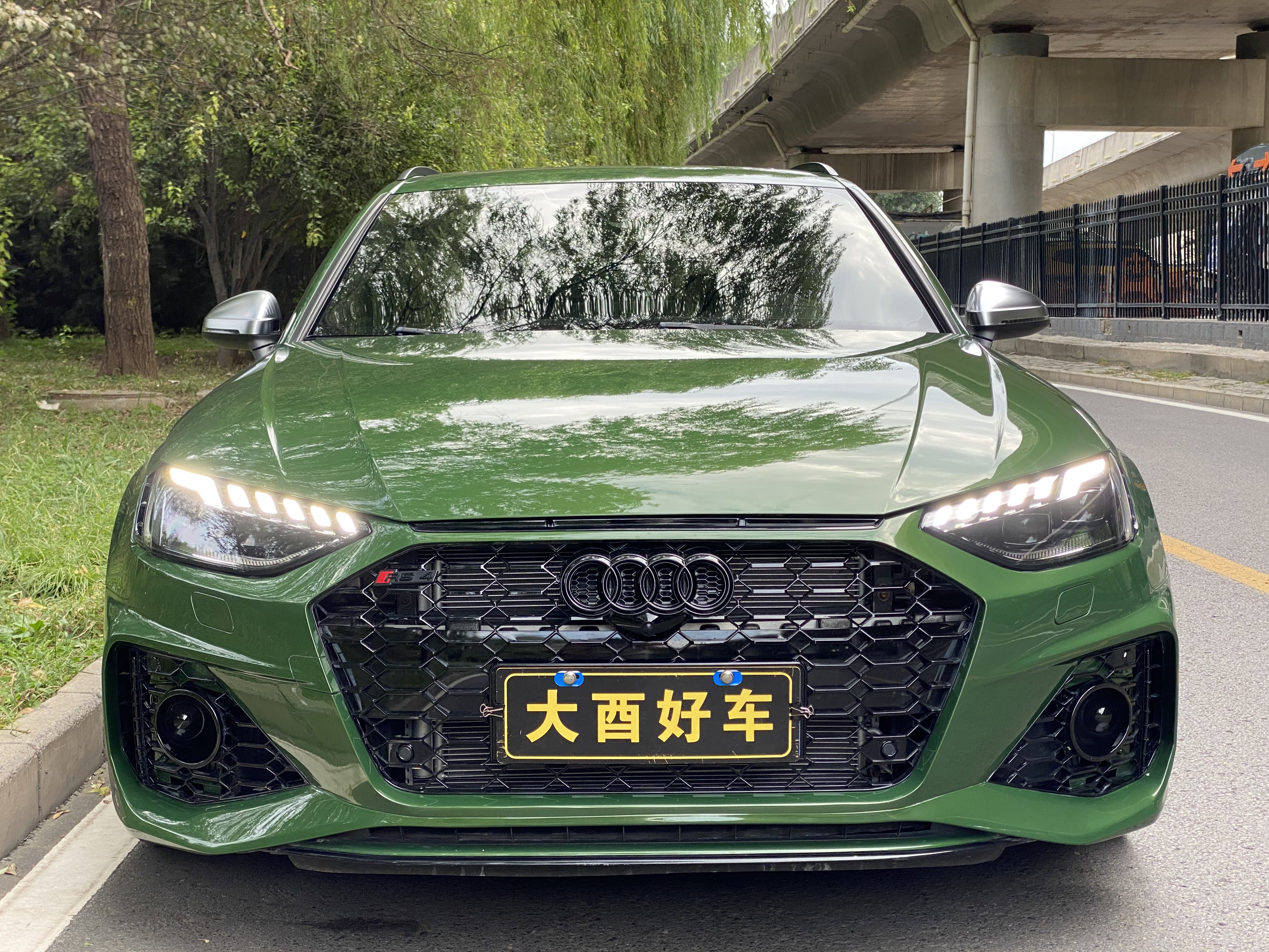 Audi RS 4 2022 #2 Audi RS 4 2022 car image #2