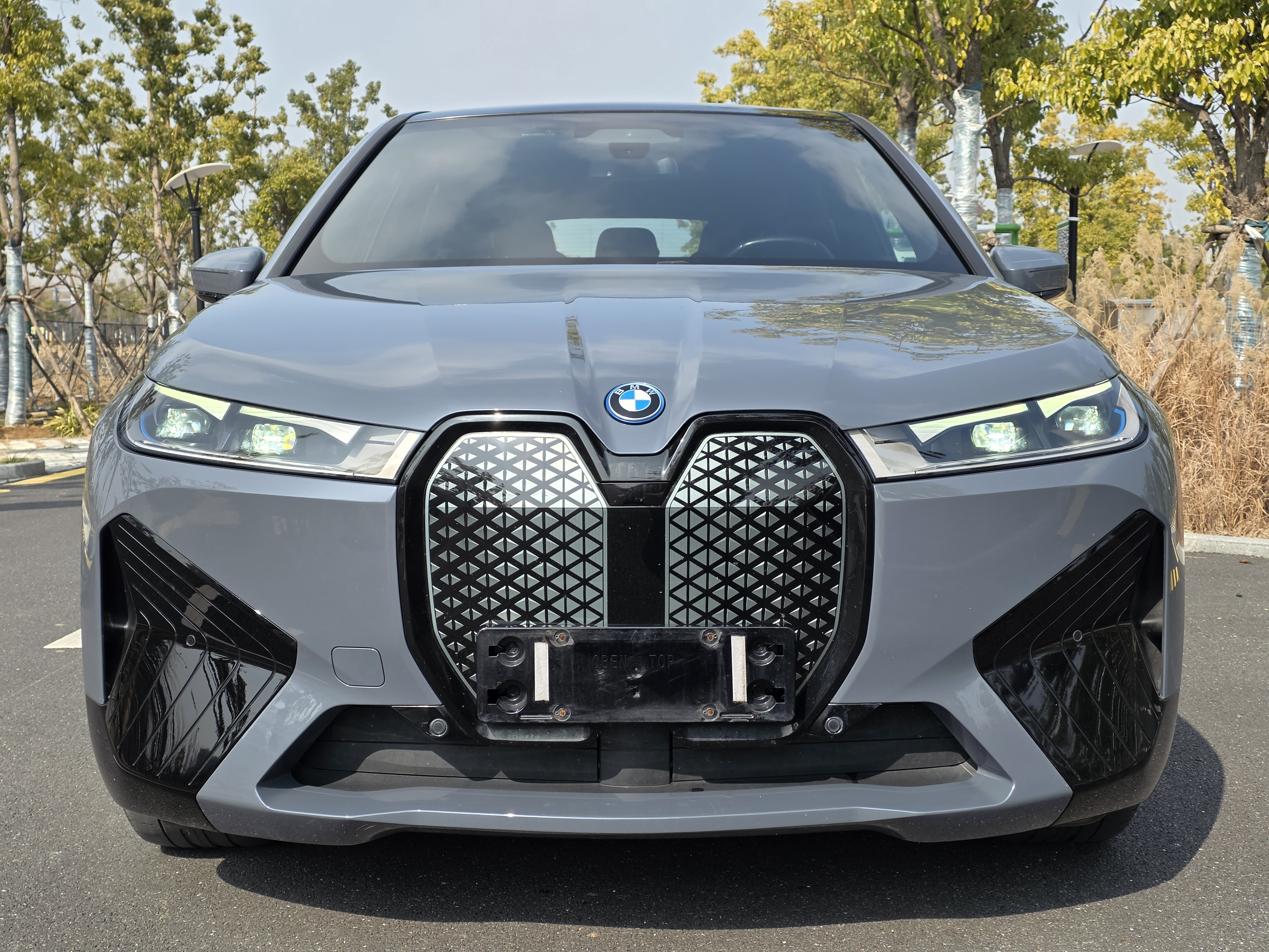 BMW iX 2022 #2 BMW iX 2022 car image #2