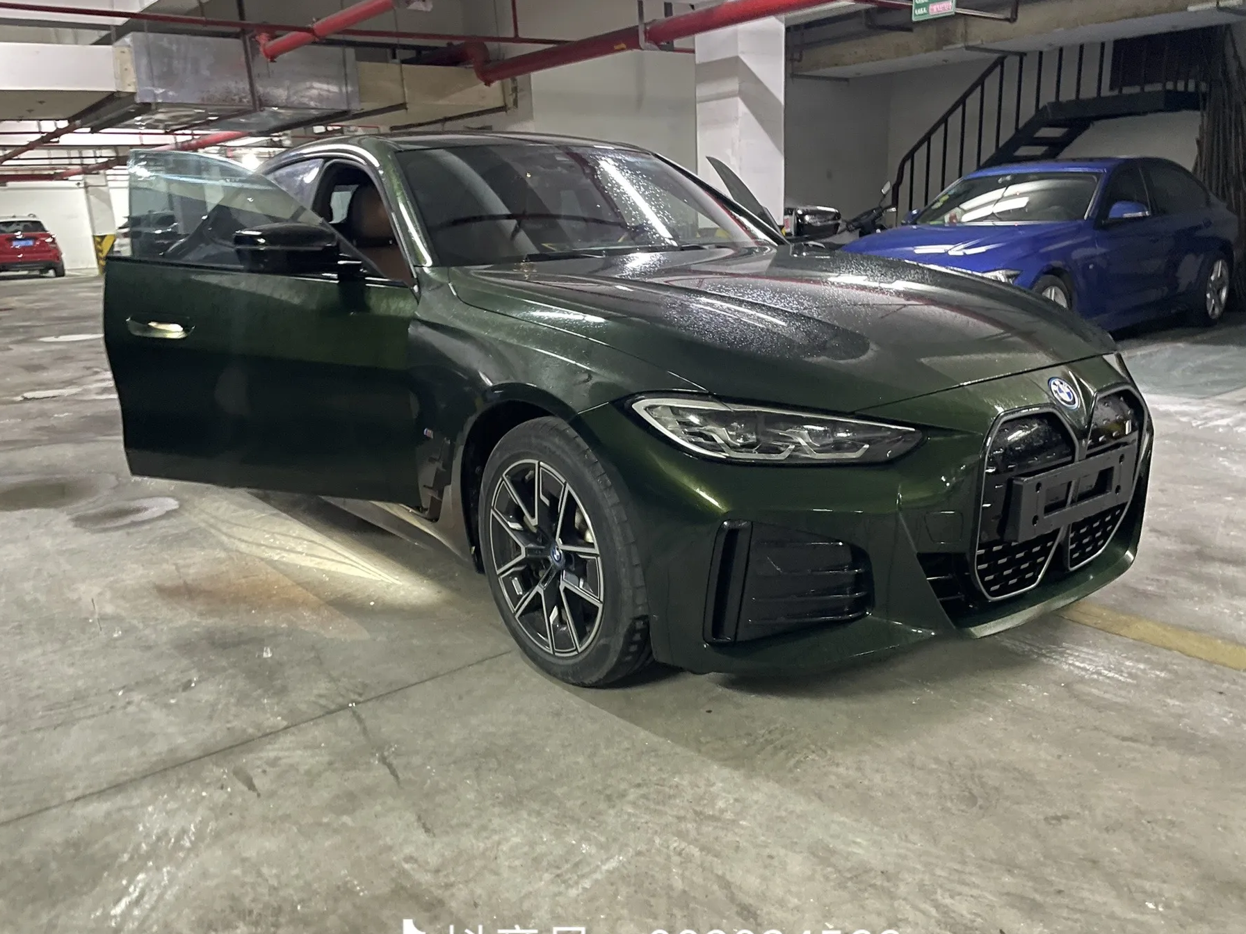 BMW i4 2024 car image #2