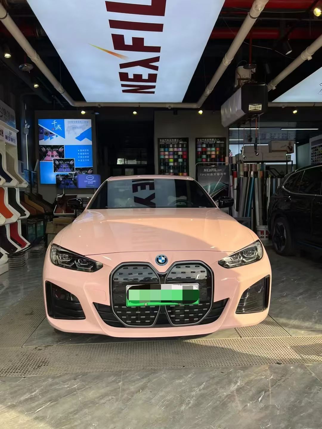 BMW i4 2025 #2 BMW i4 2025 car image #2