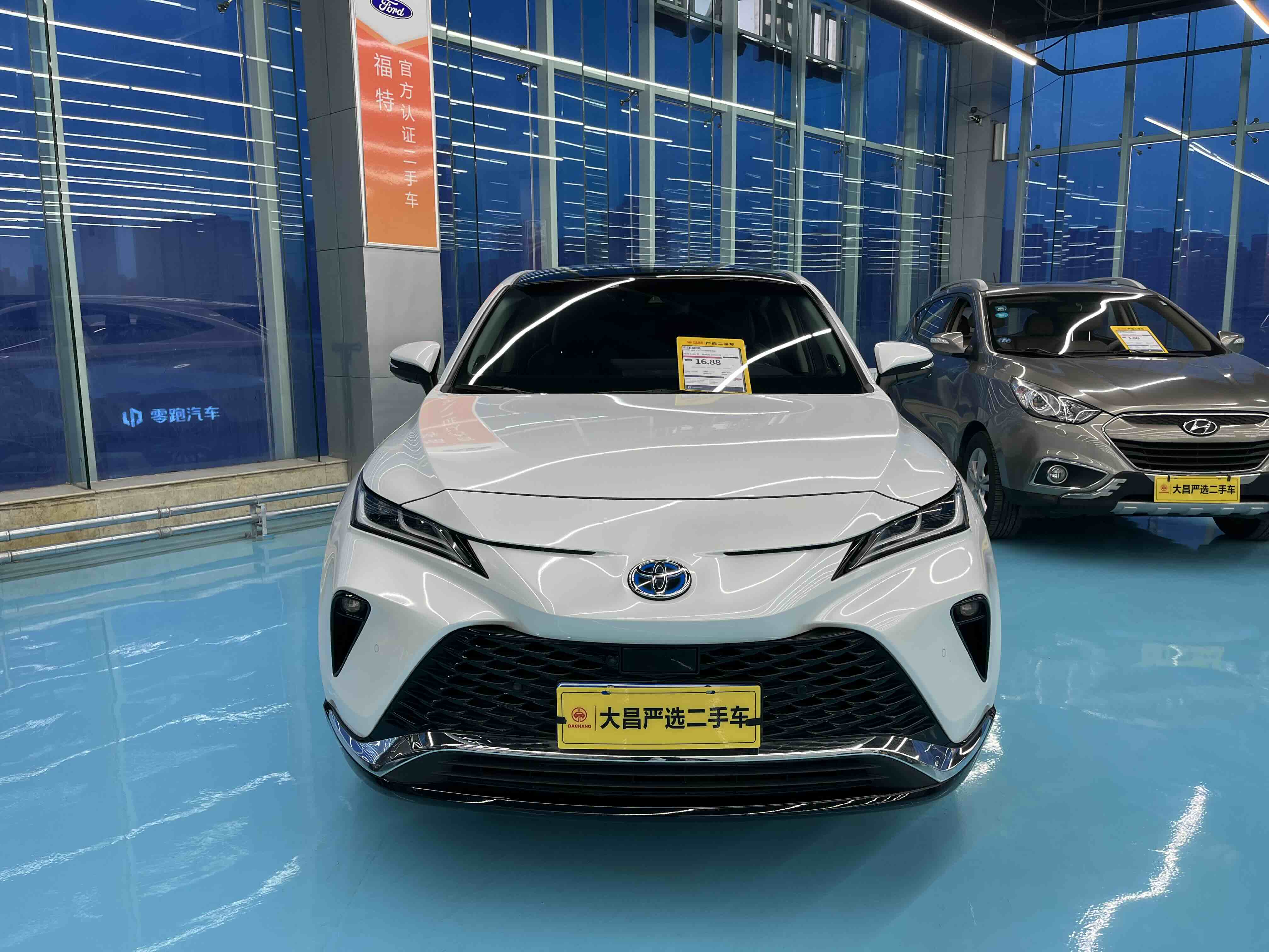 Toyota Venza 2022 car image #2