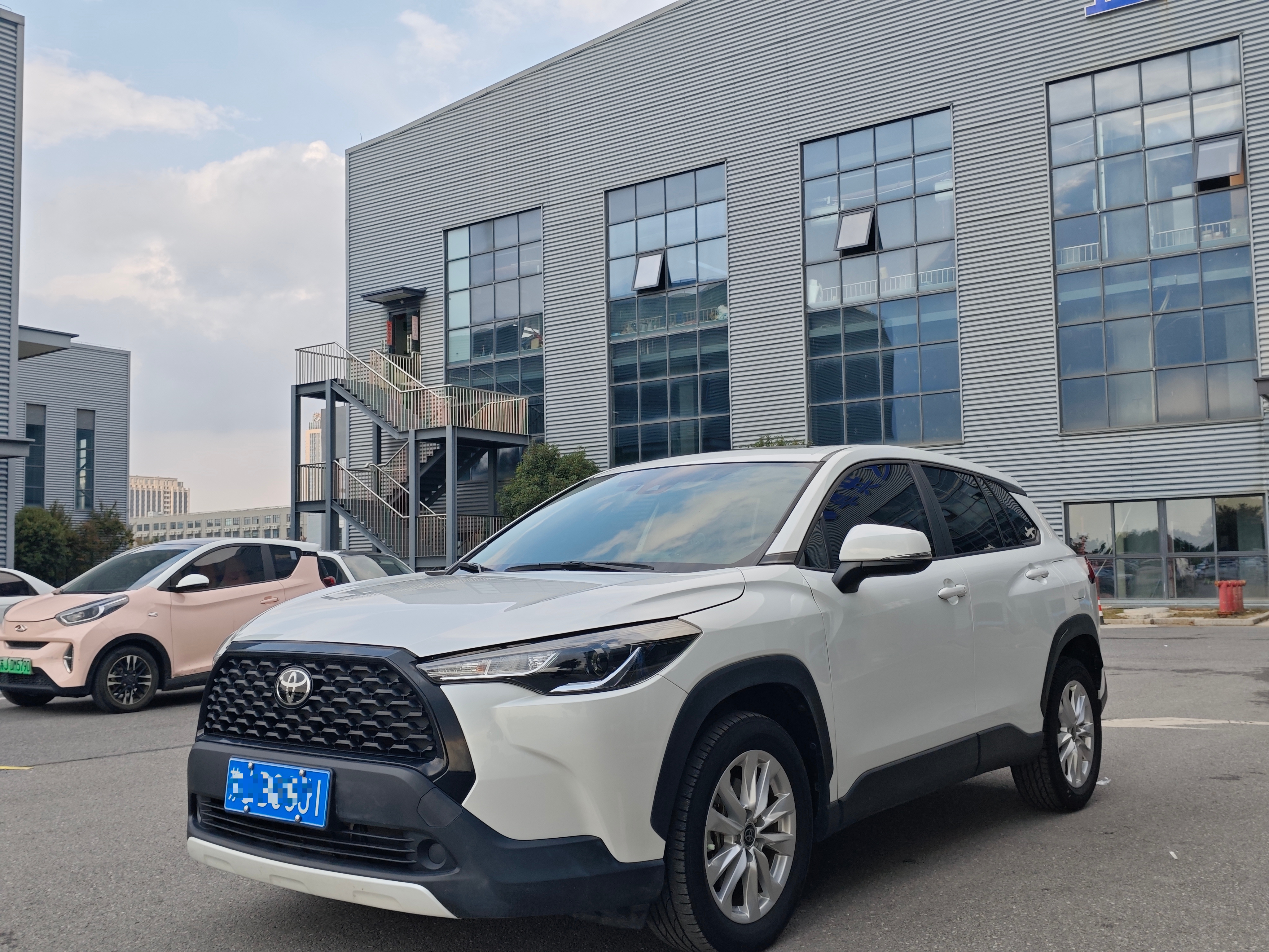 Toyota Corolla Cross 2022 car image #2