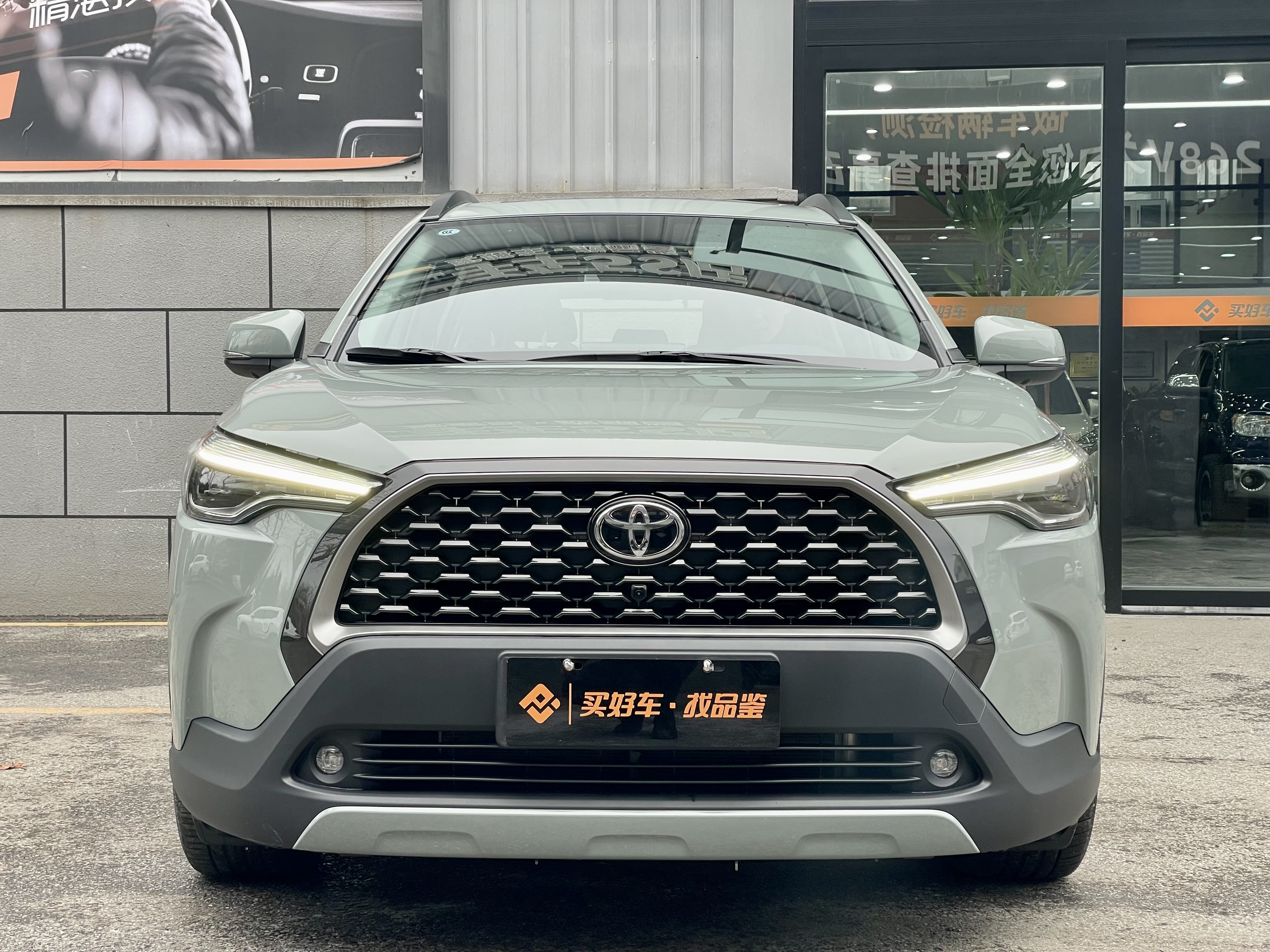 Toyota Corolla Cross 2022 immagine di auto #2