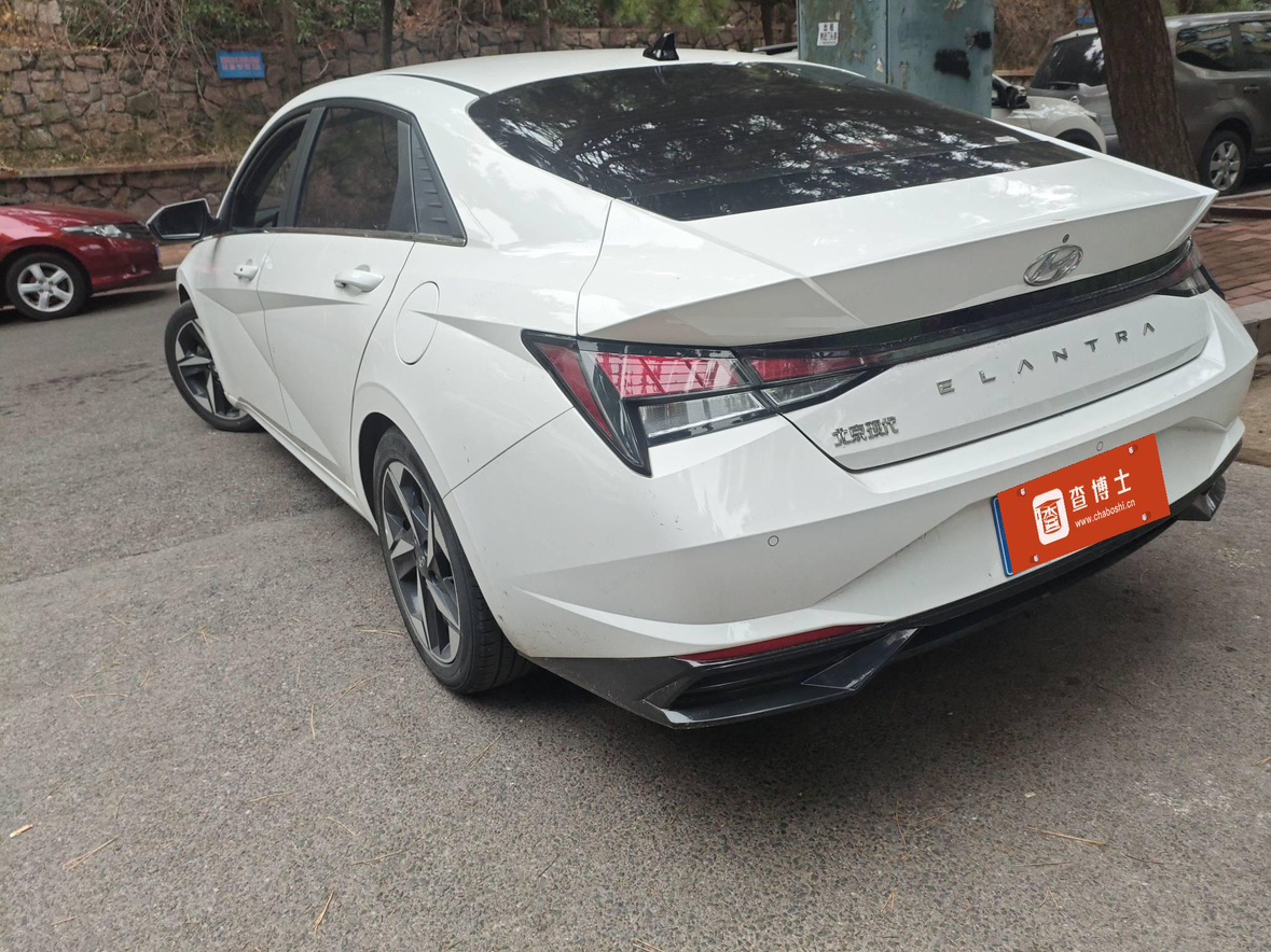 Hyundai Elantra 2022 car image #2