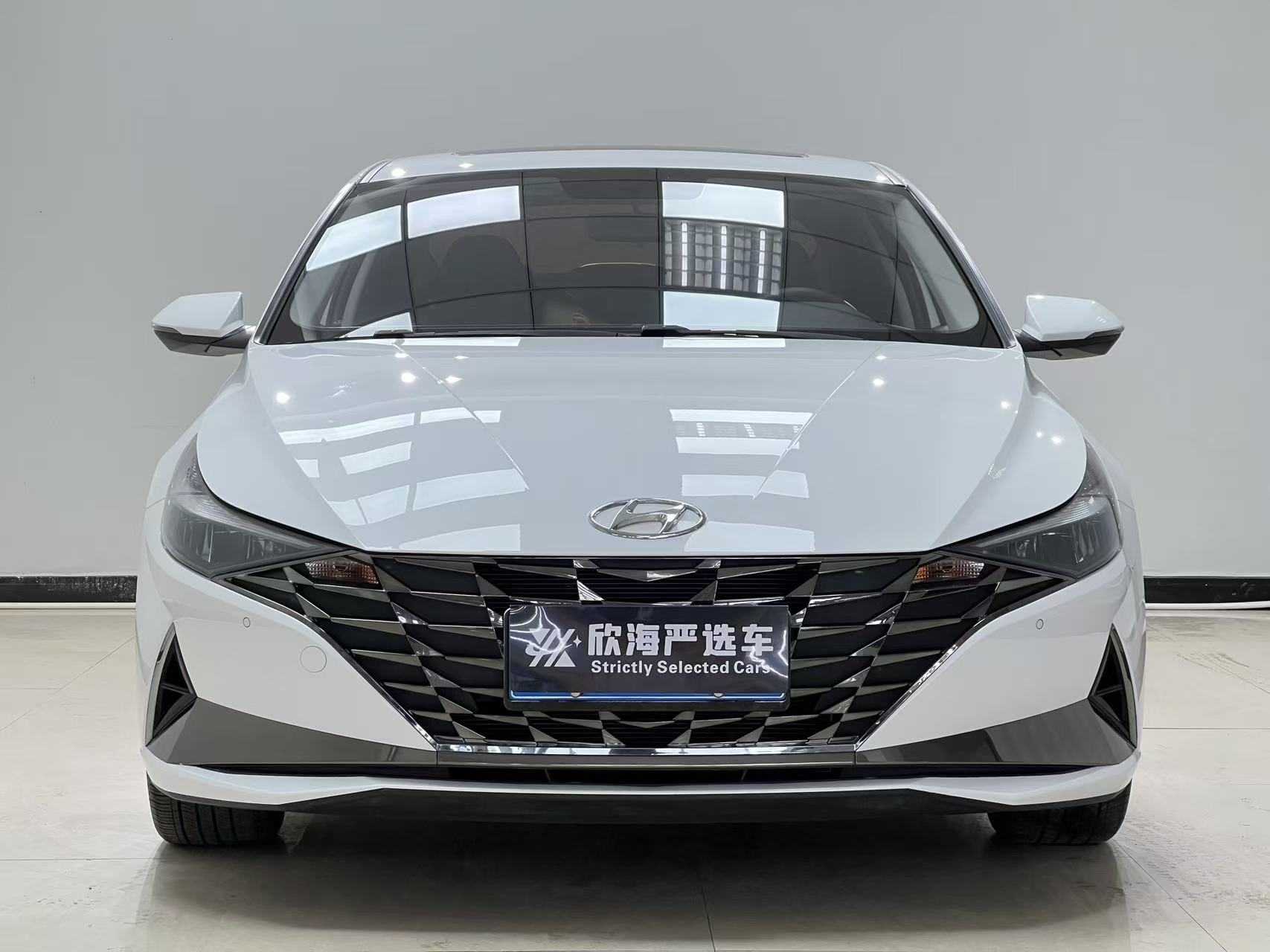 Hyundai Elantra 2022 car image #2