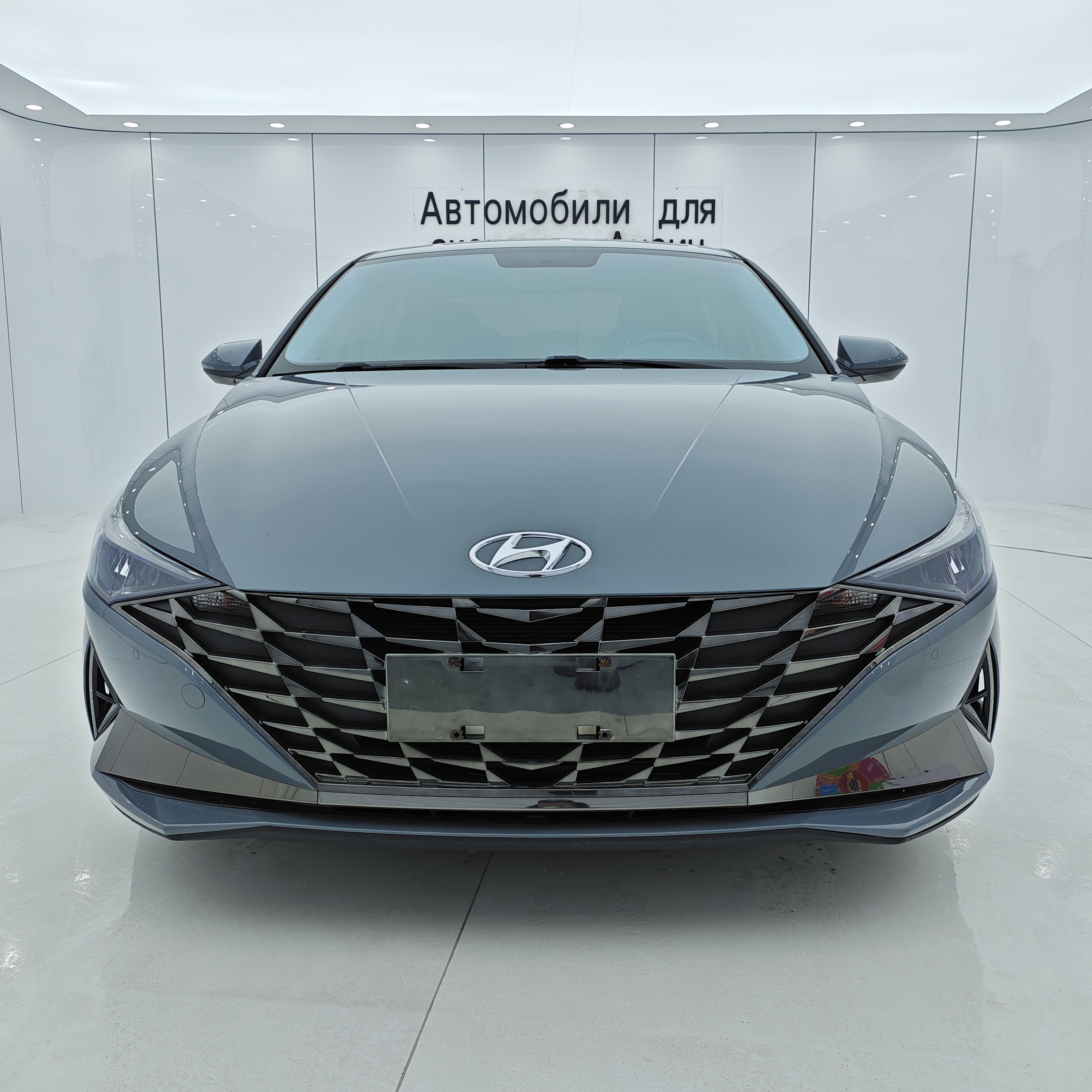 Hyundai Elantra 2022 immagine di auto #2