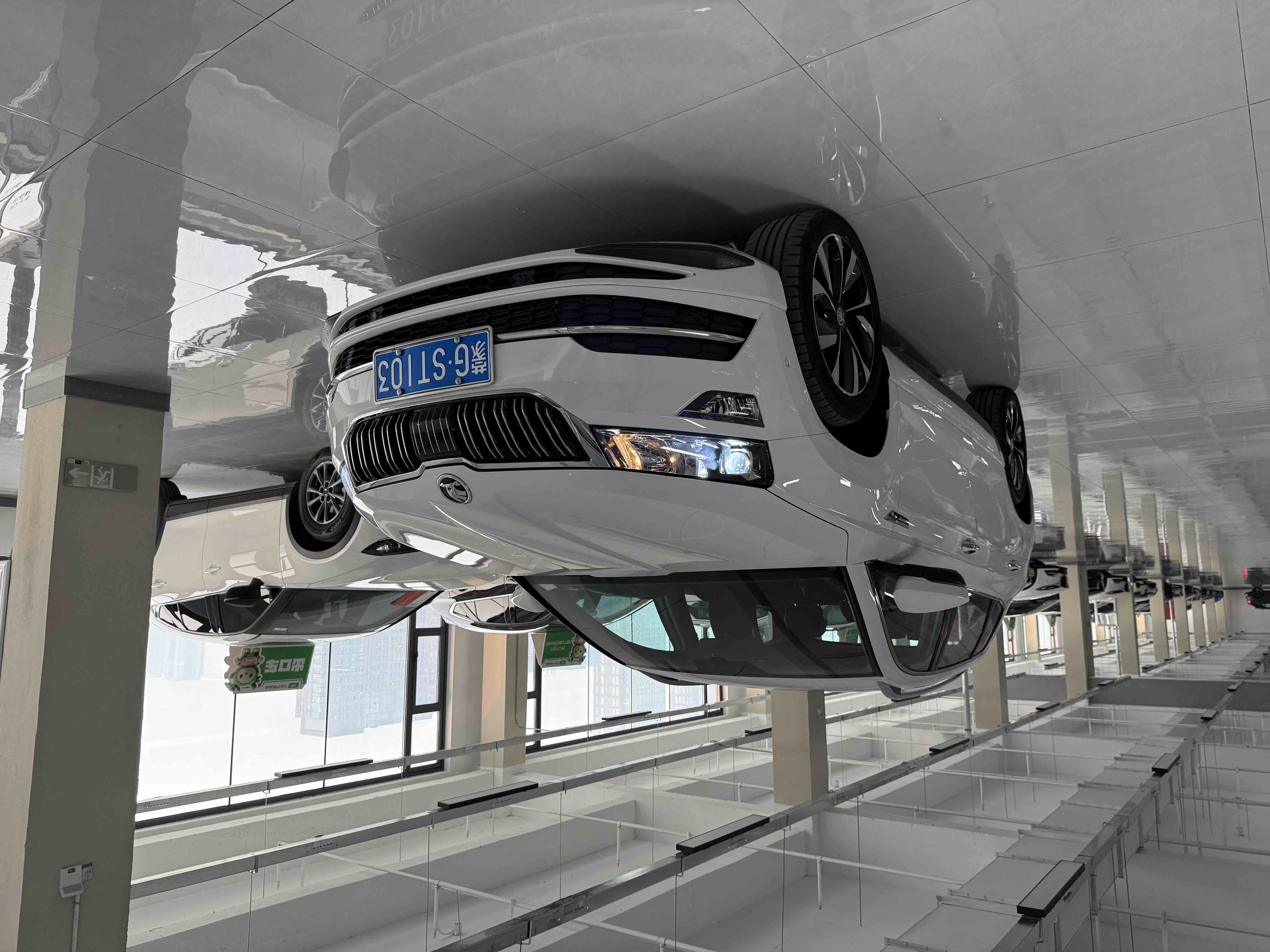 Skoda Karoq 2022 изображение автомобиля #2