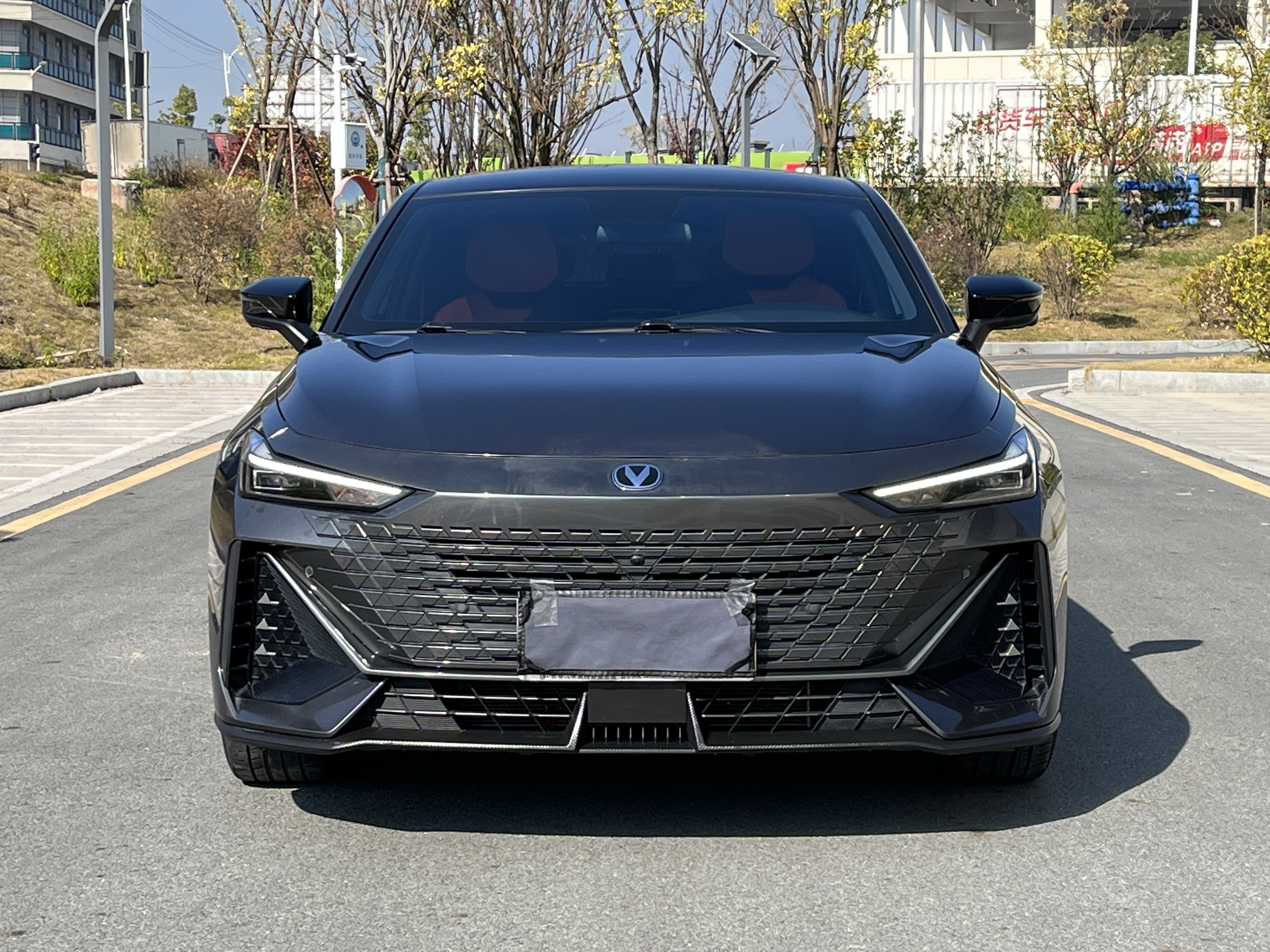 Changan UNI-V 2023 car image #2