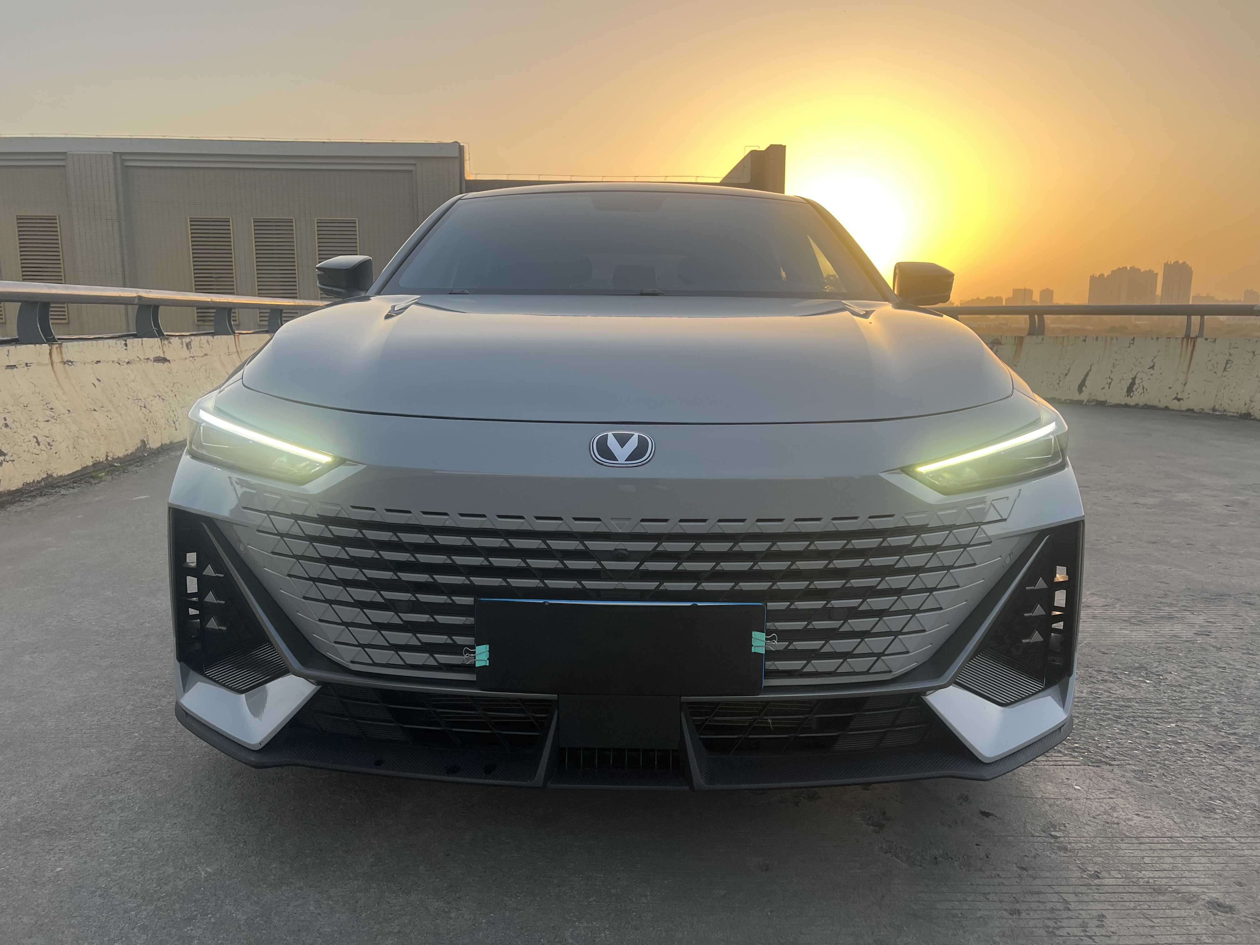 Changan UNI-V 2023 #2 Changan UNI-V 2023 car image #2
