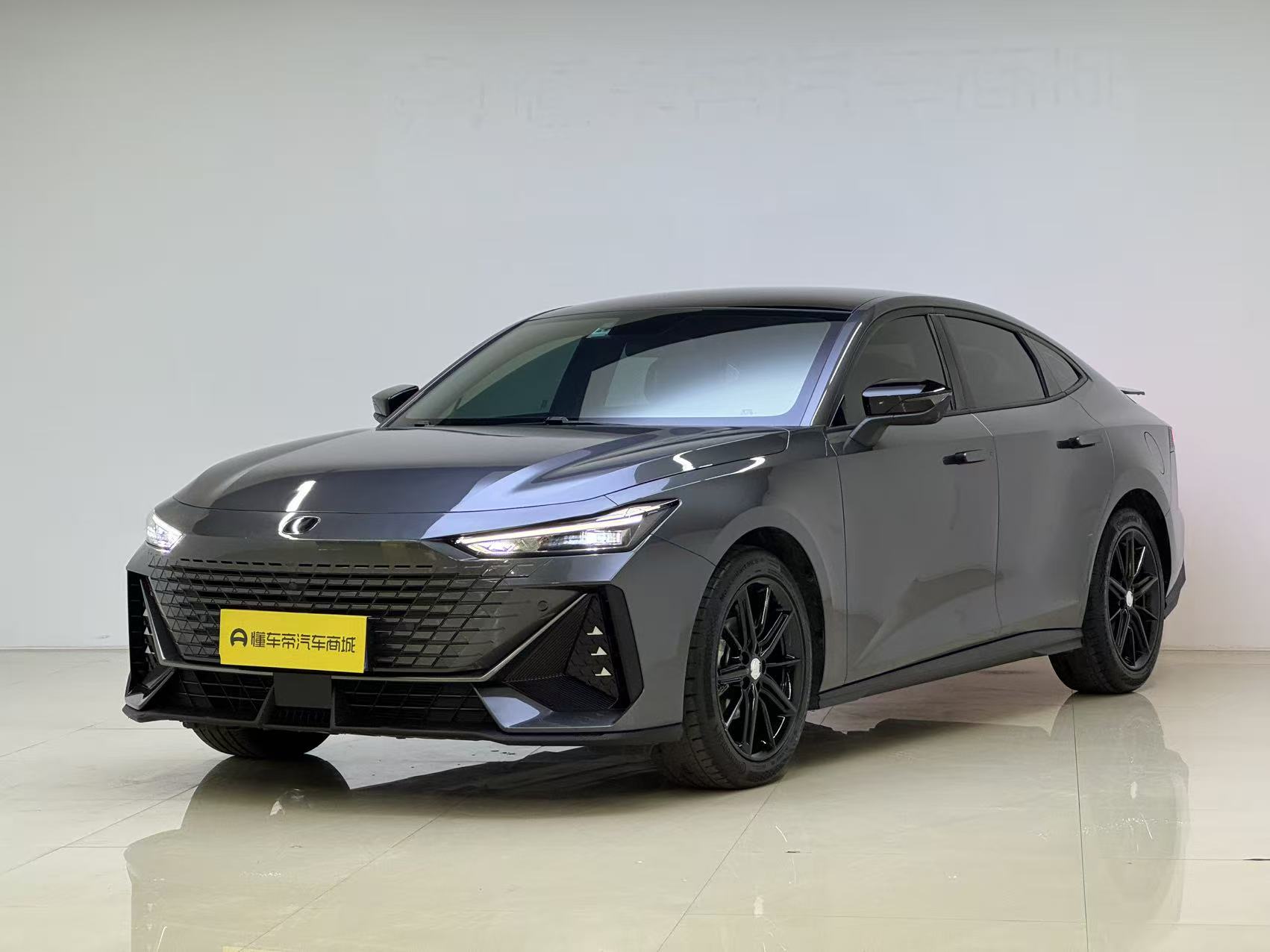 Changan UNI-V 2022 immagine di auto #2