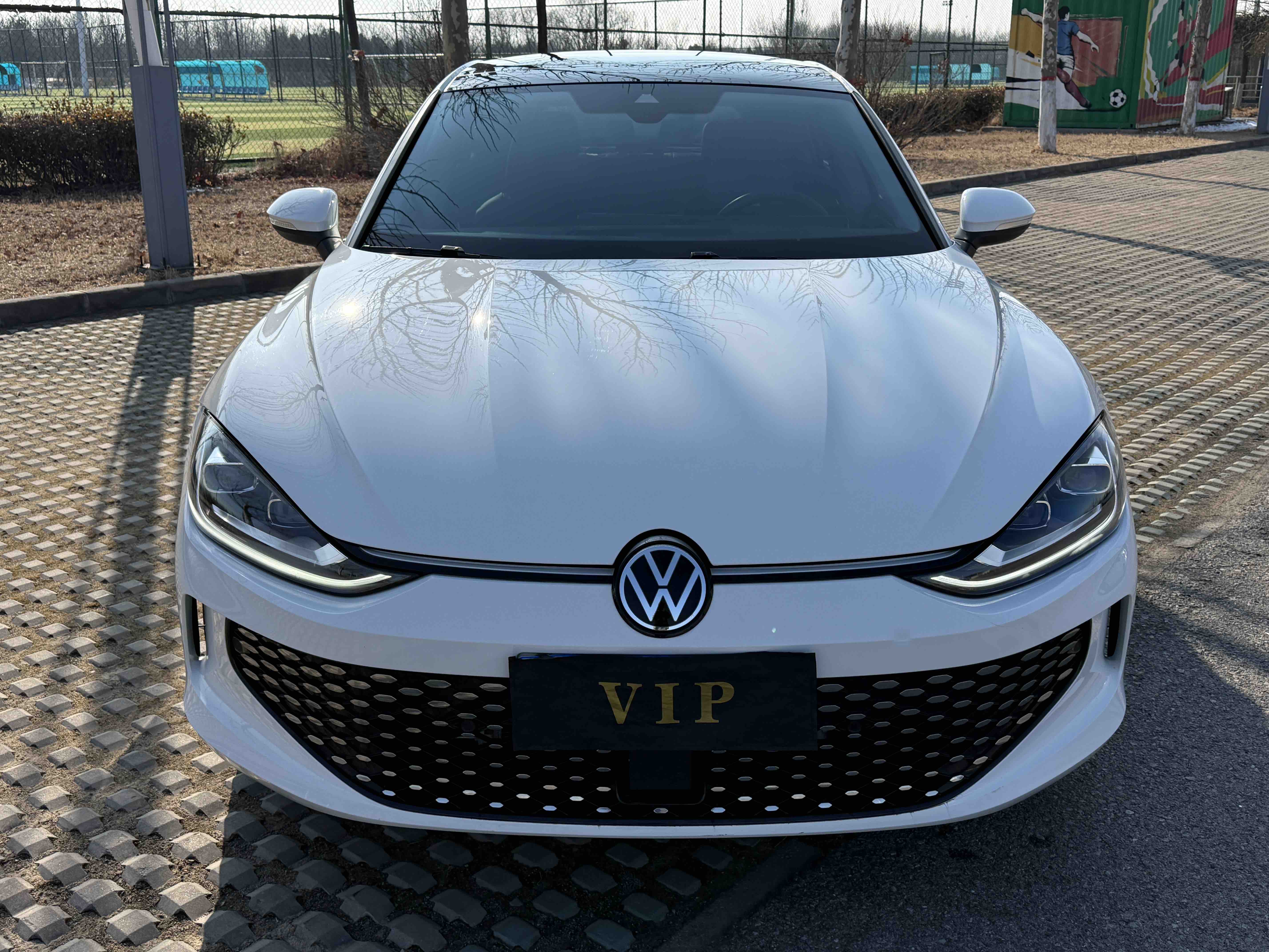 Volkswagen Lamando 2022 car image #2