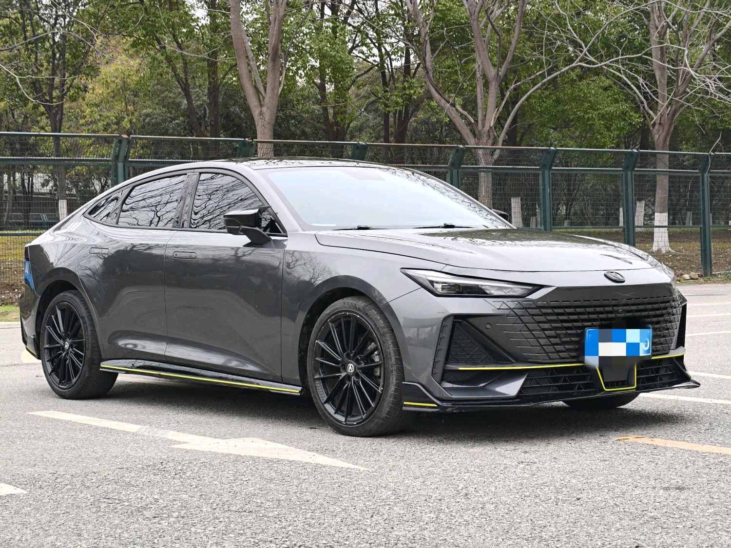 Changan UNI-V 2022 car image #2