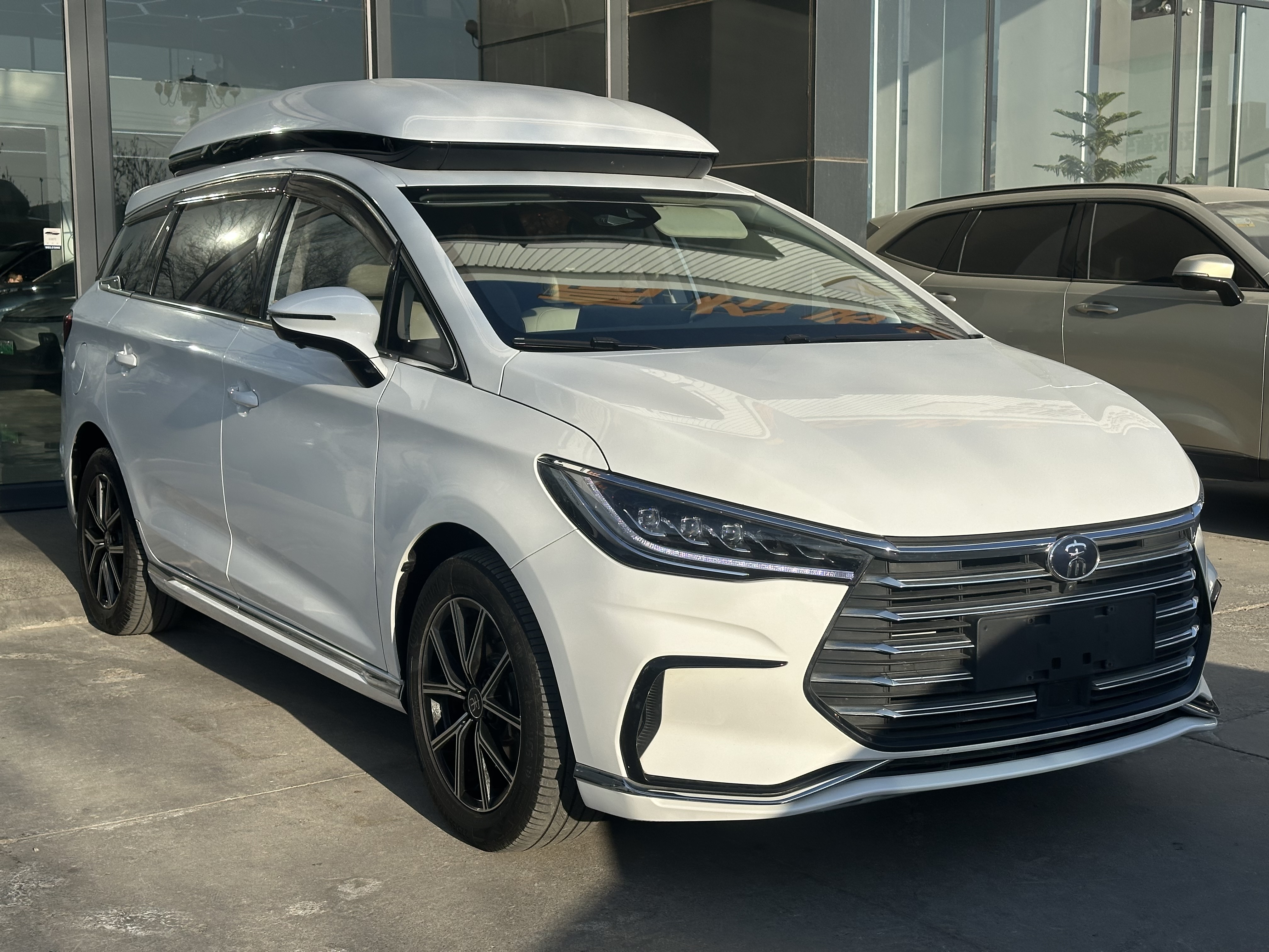 BYD Song MAX New Energy 2022 #2 BYD Song MAX New Energy 2022 car image #2