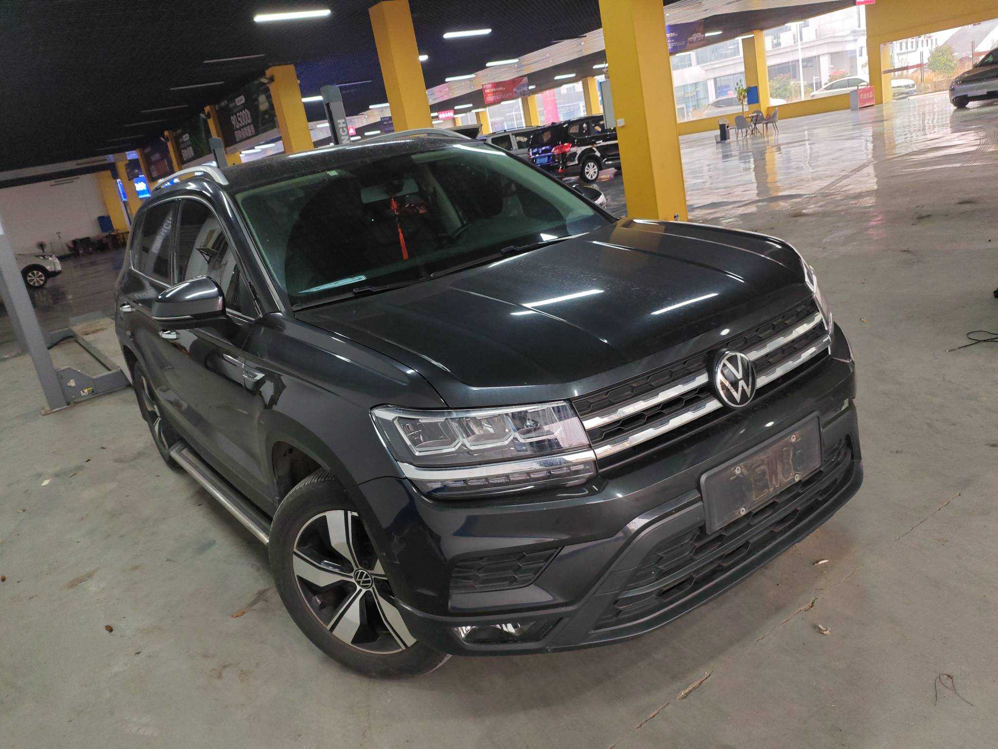 Volkswagen Tharu 2023 car image #2