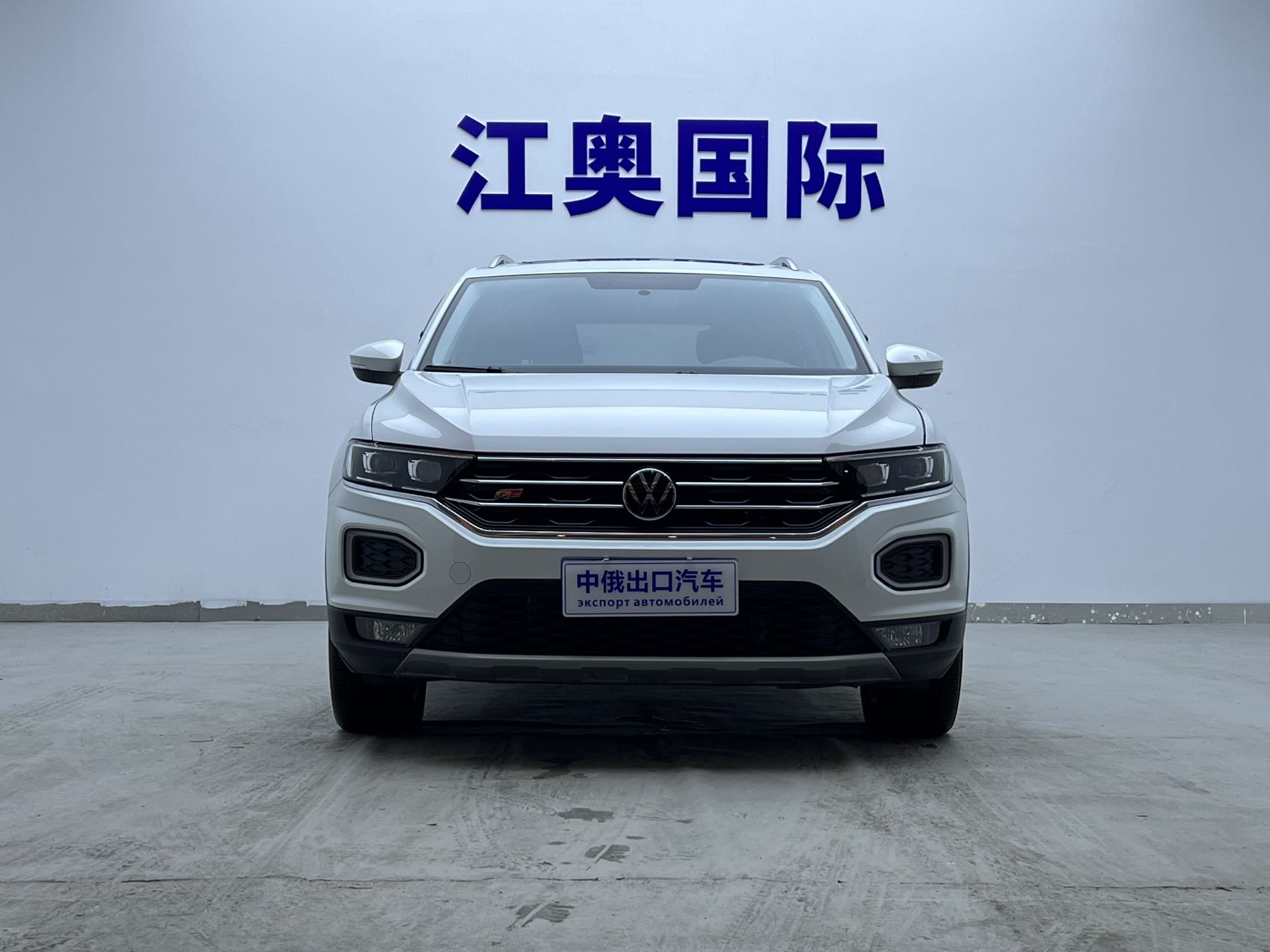 T-Roc 2023 car image #2