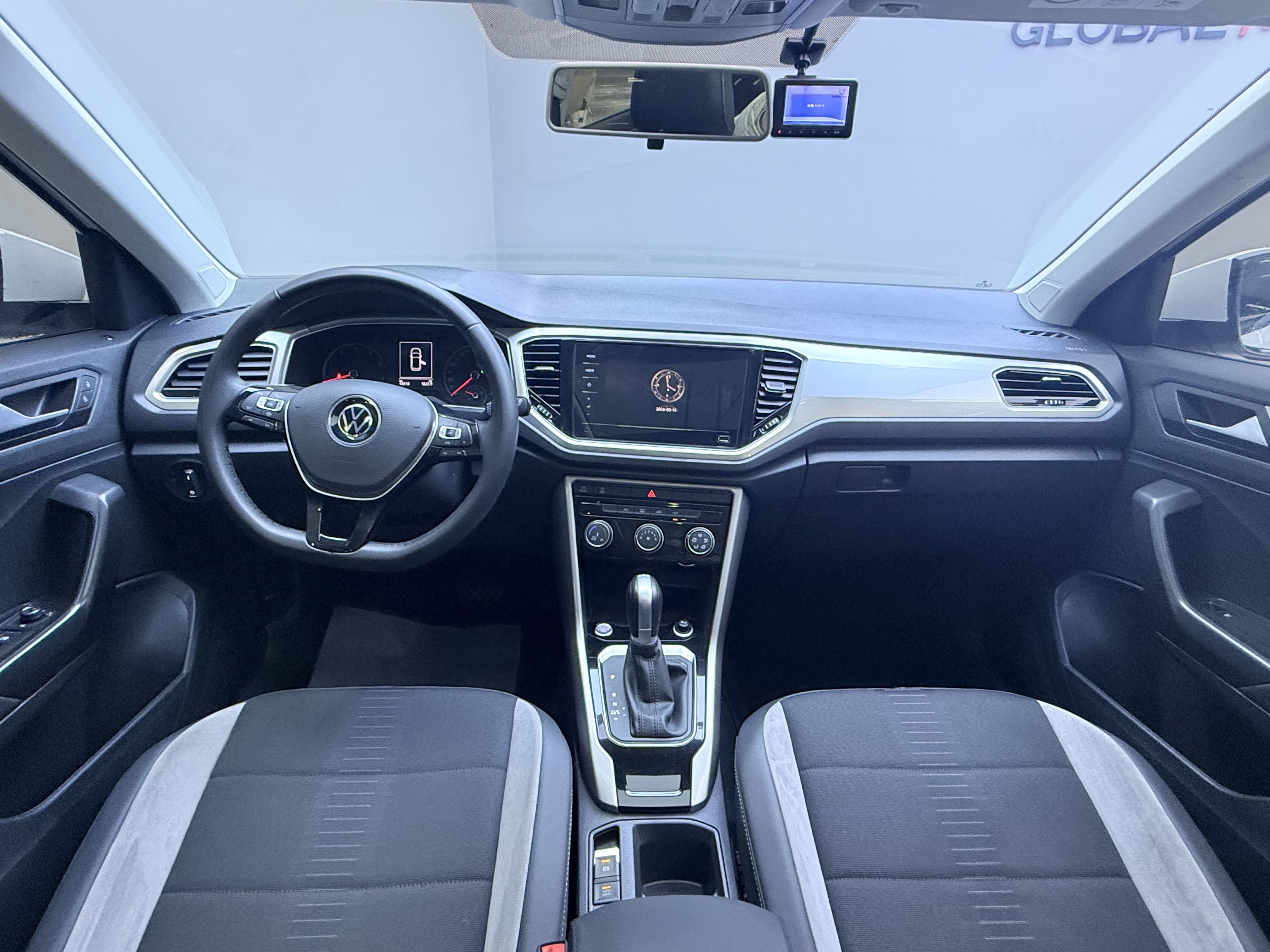 T-Roc 2022 #2 T-Roc 2022 car image #2