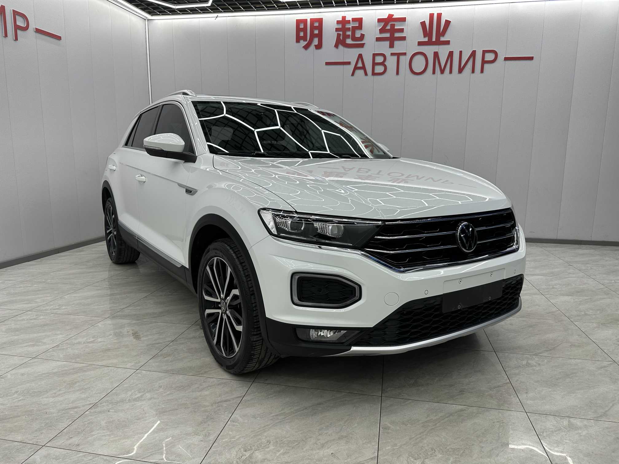 T-Roc 2022 car image #2