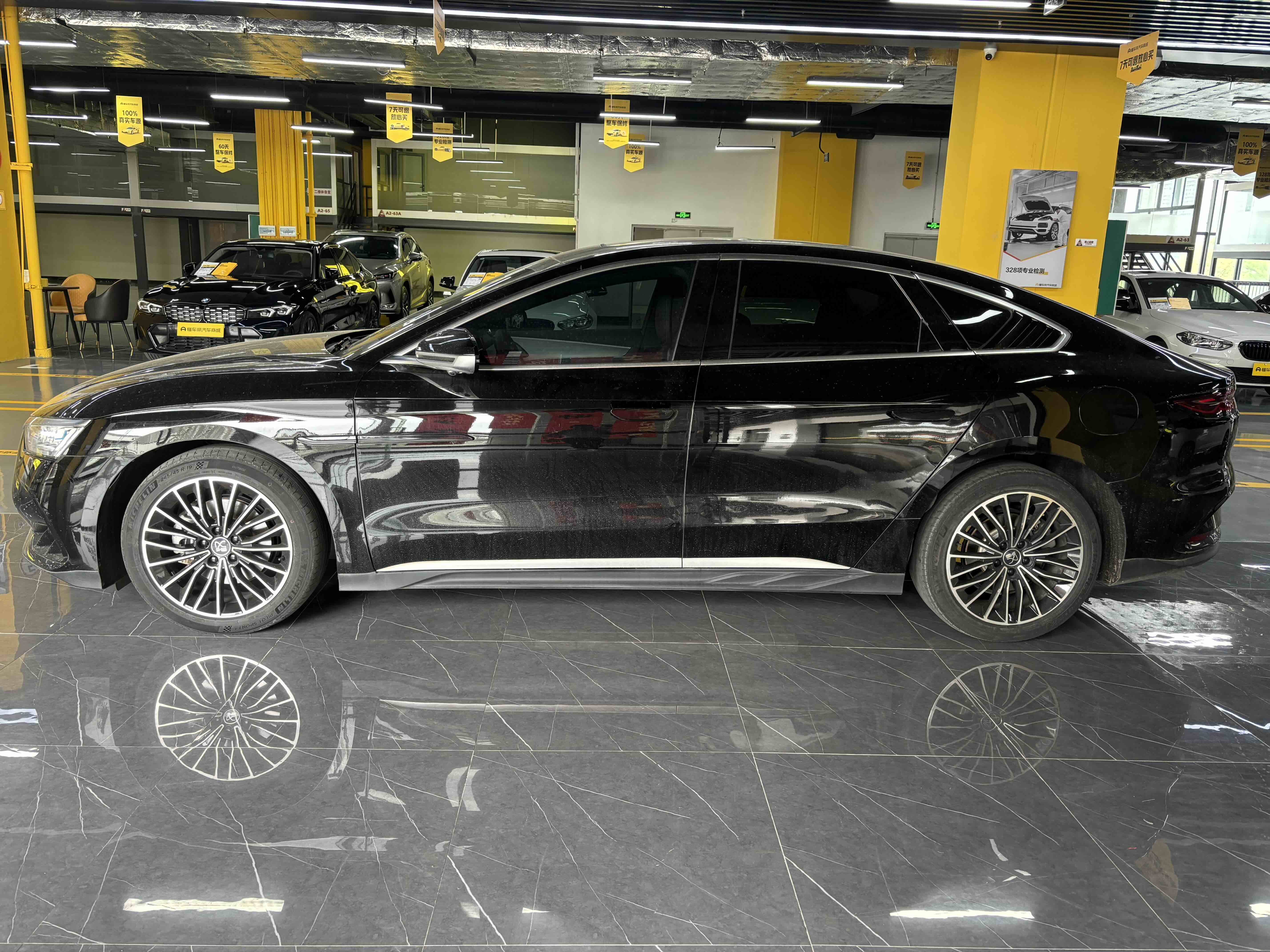BYD Han 2023 car image #2