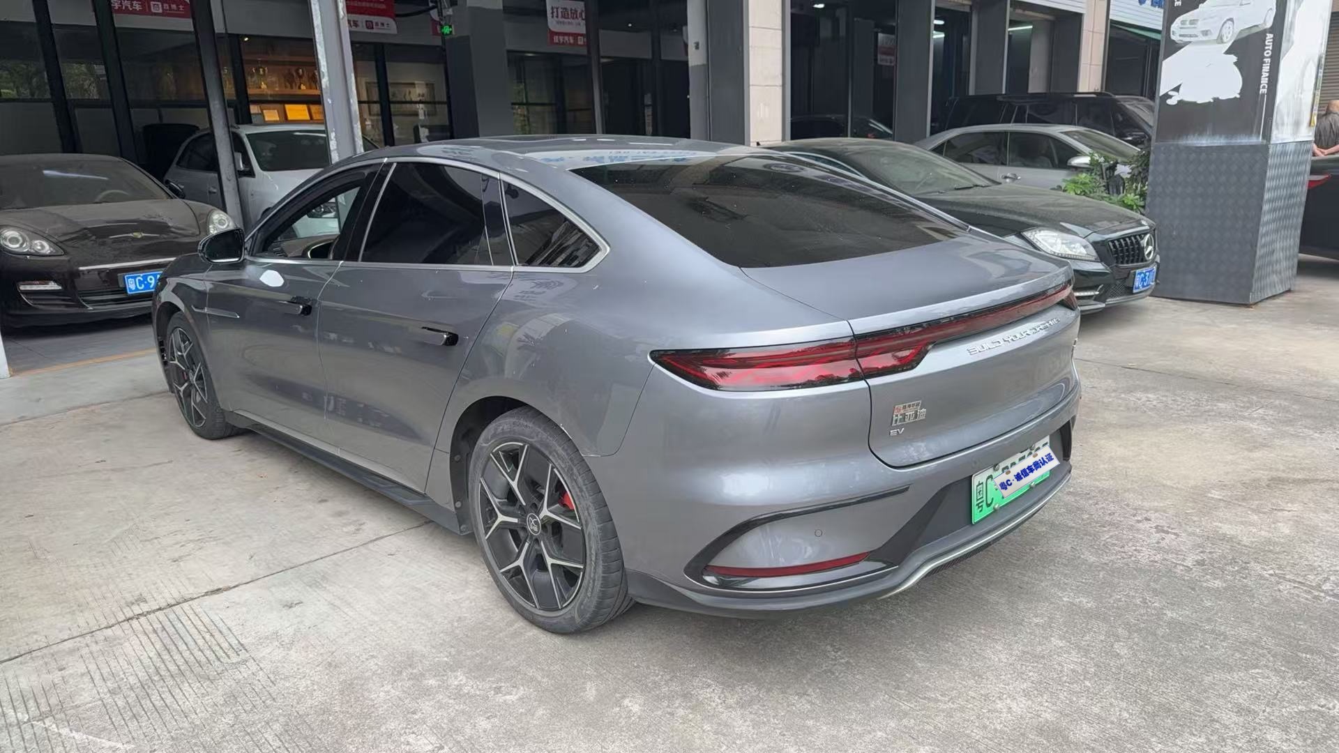 BYD Han 2023 #2 BYD Han 2023 صورة سيارة #2