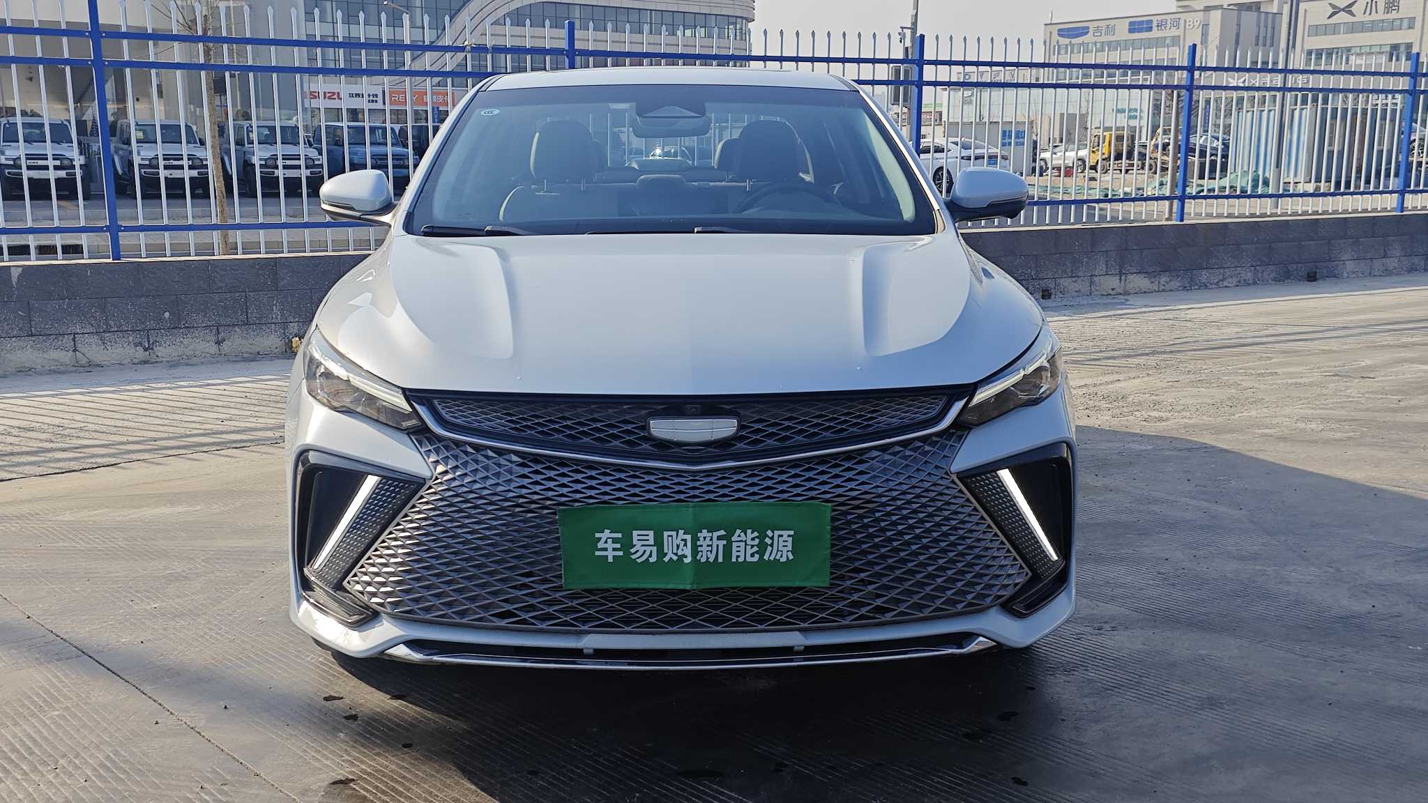 GEELY 2022 car image #2