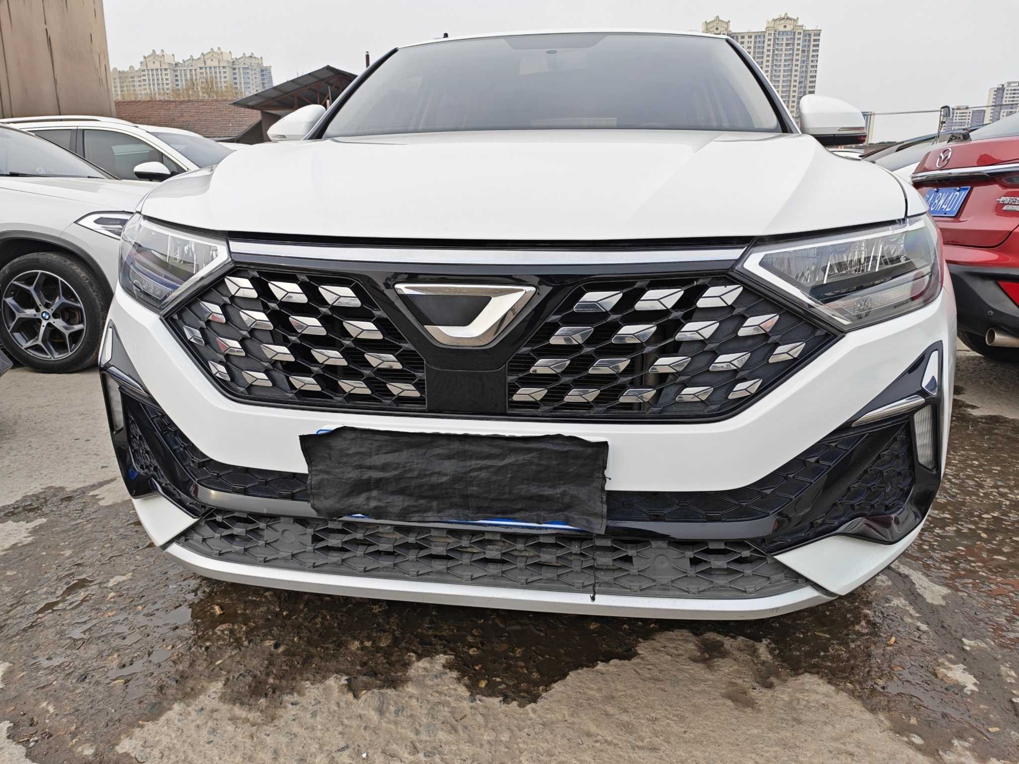 VS5 2022 car image #2