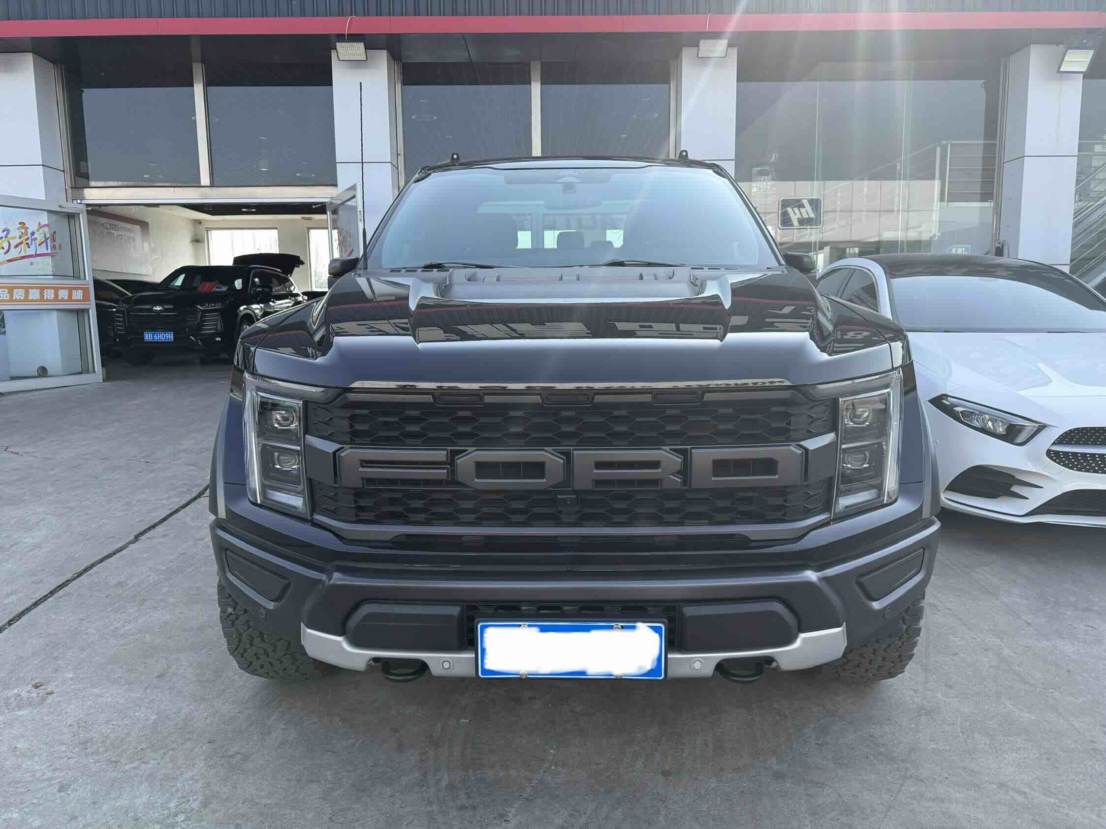 Ford F-150 Raptor 2023 car image #2