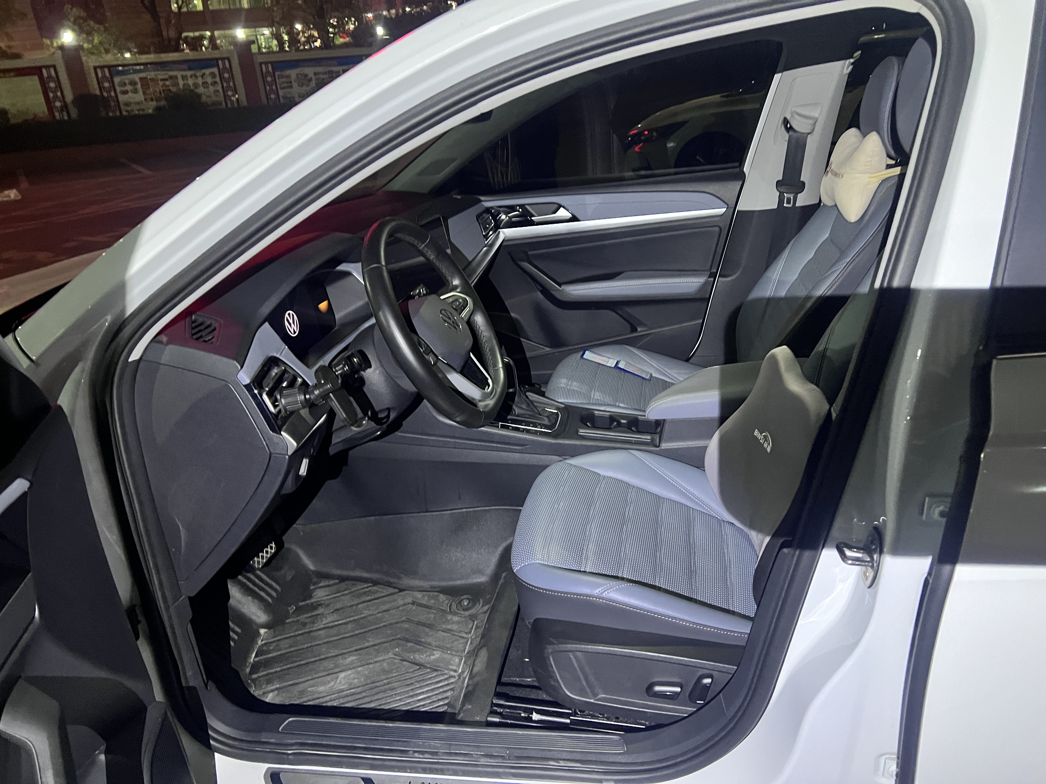 Volkswagen Lavida 2023 car image #2