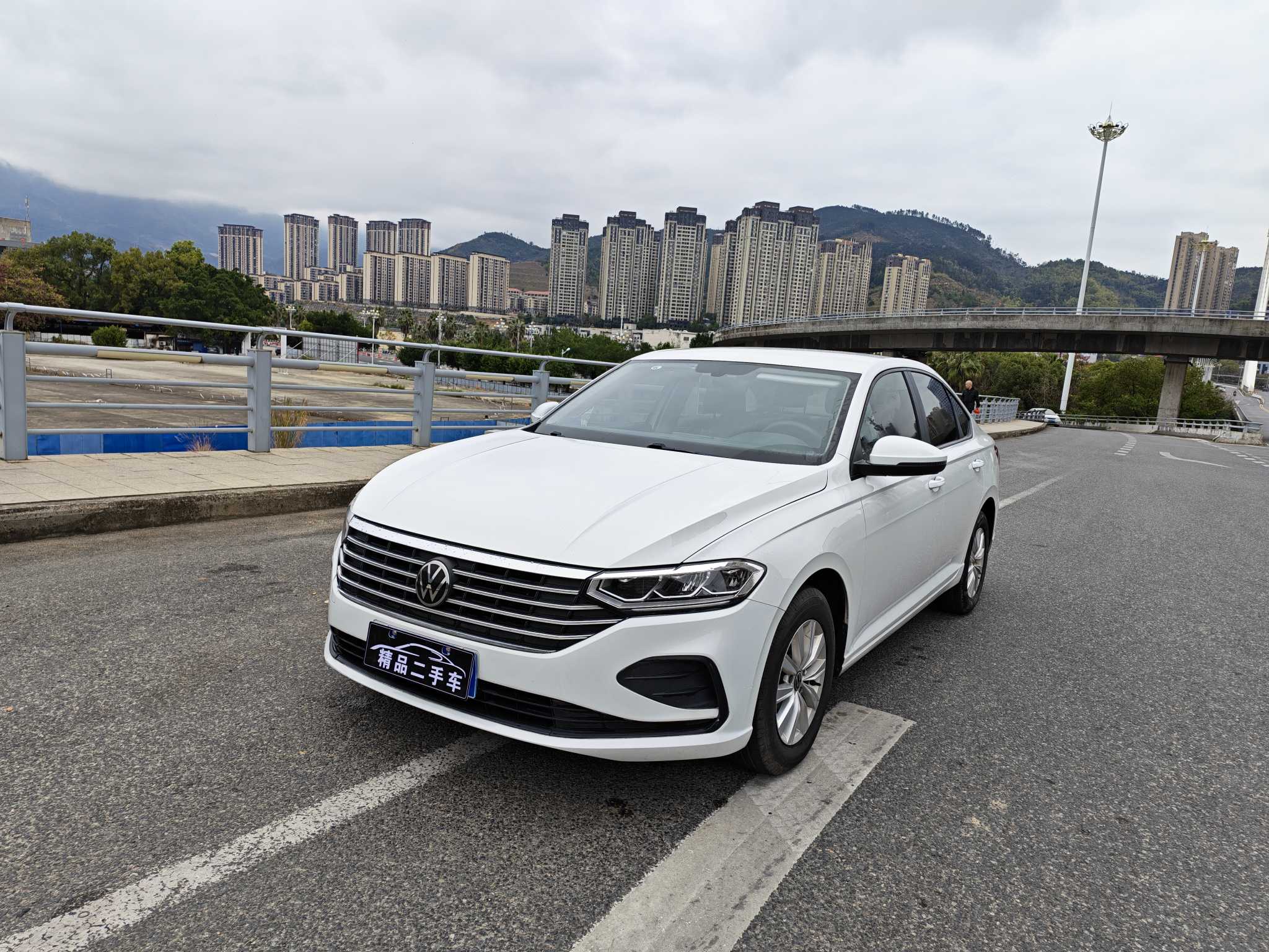 Volkswagen Lavida 2023 car image #2