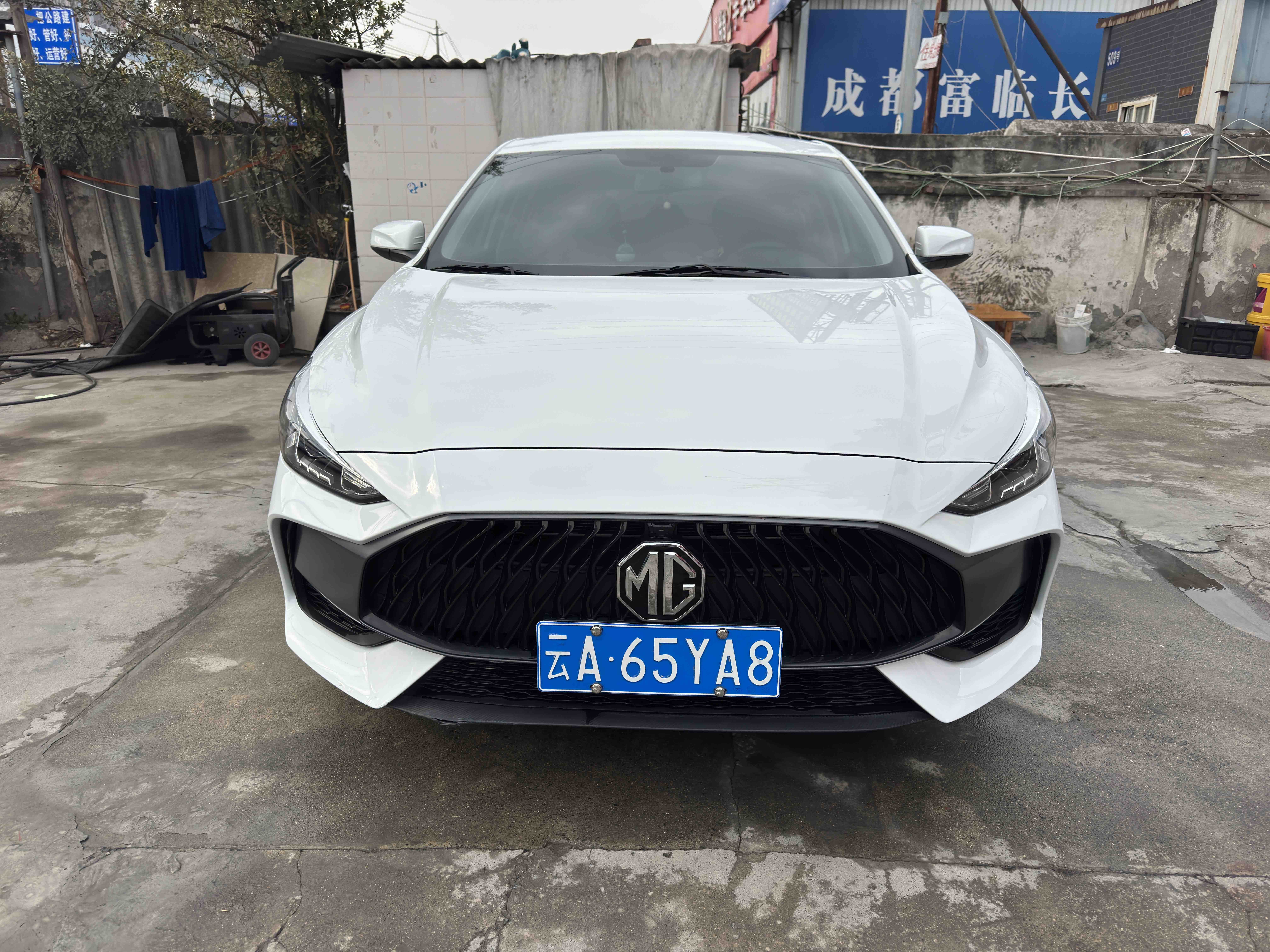 5 2022 car image #2