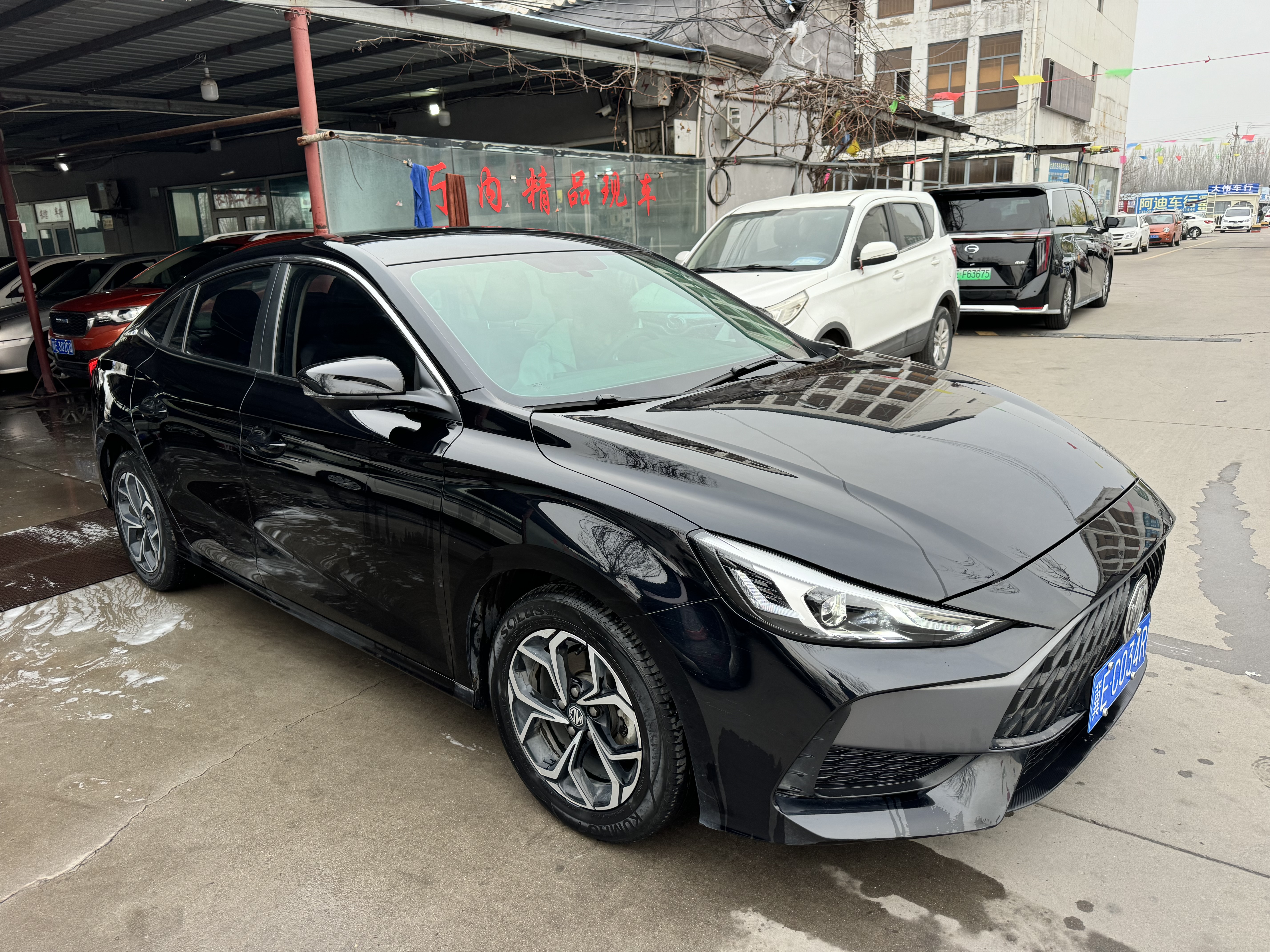 5 2022 #2 5 2022 immagine di auto #2