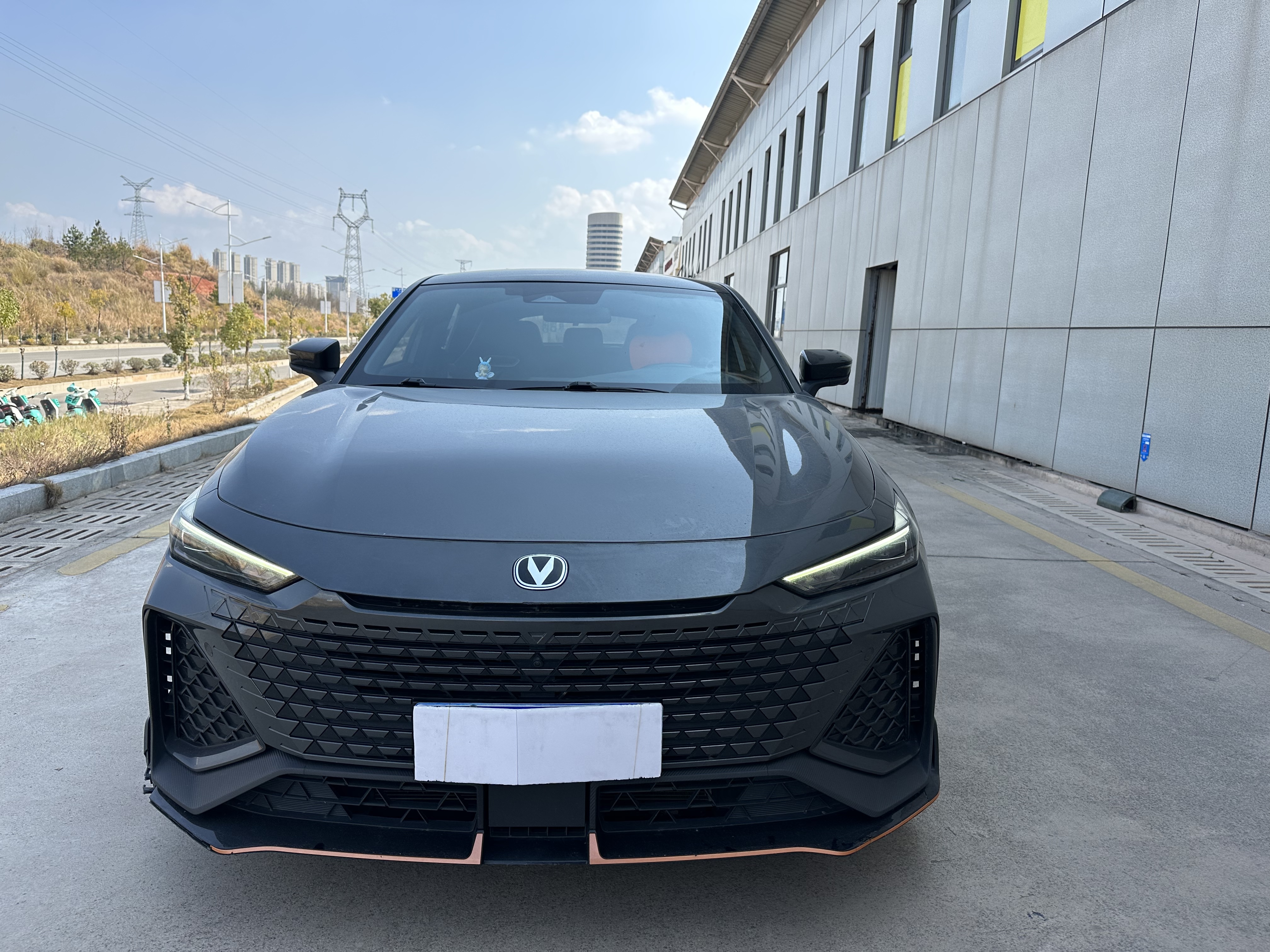 Changan UNI-V 2022 car image #2
